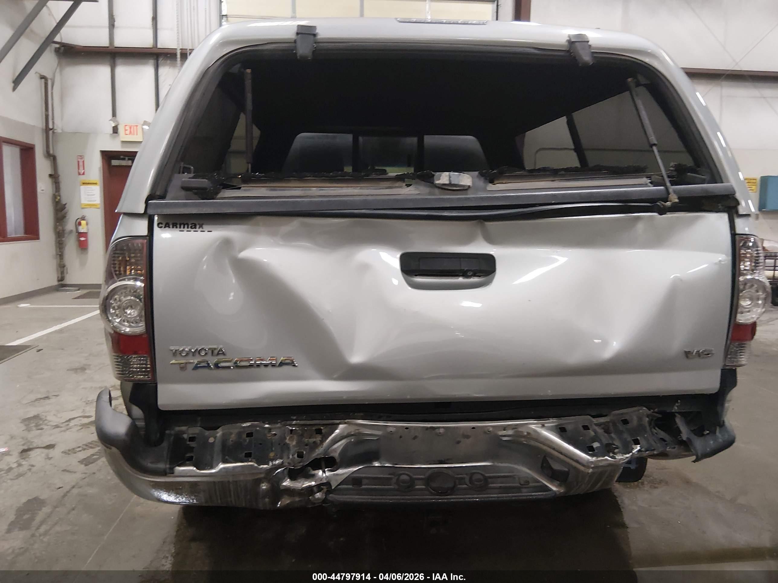 TOYOTA TACOMA image 6
