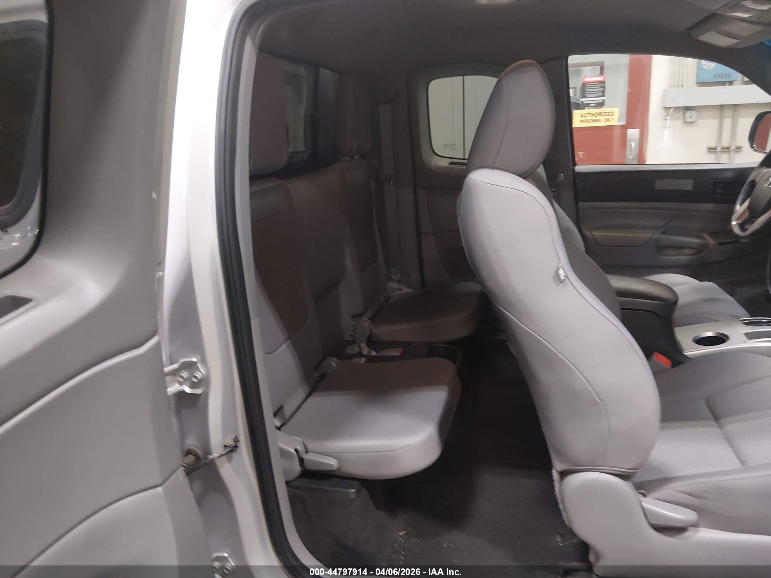 TOYOTA TACOMA image 8