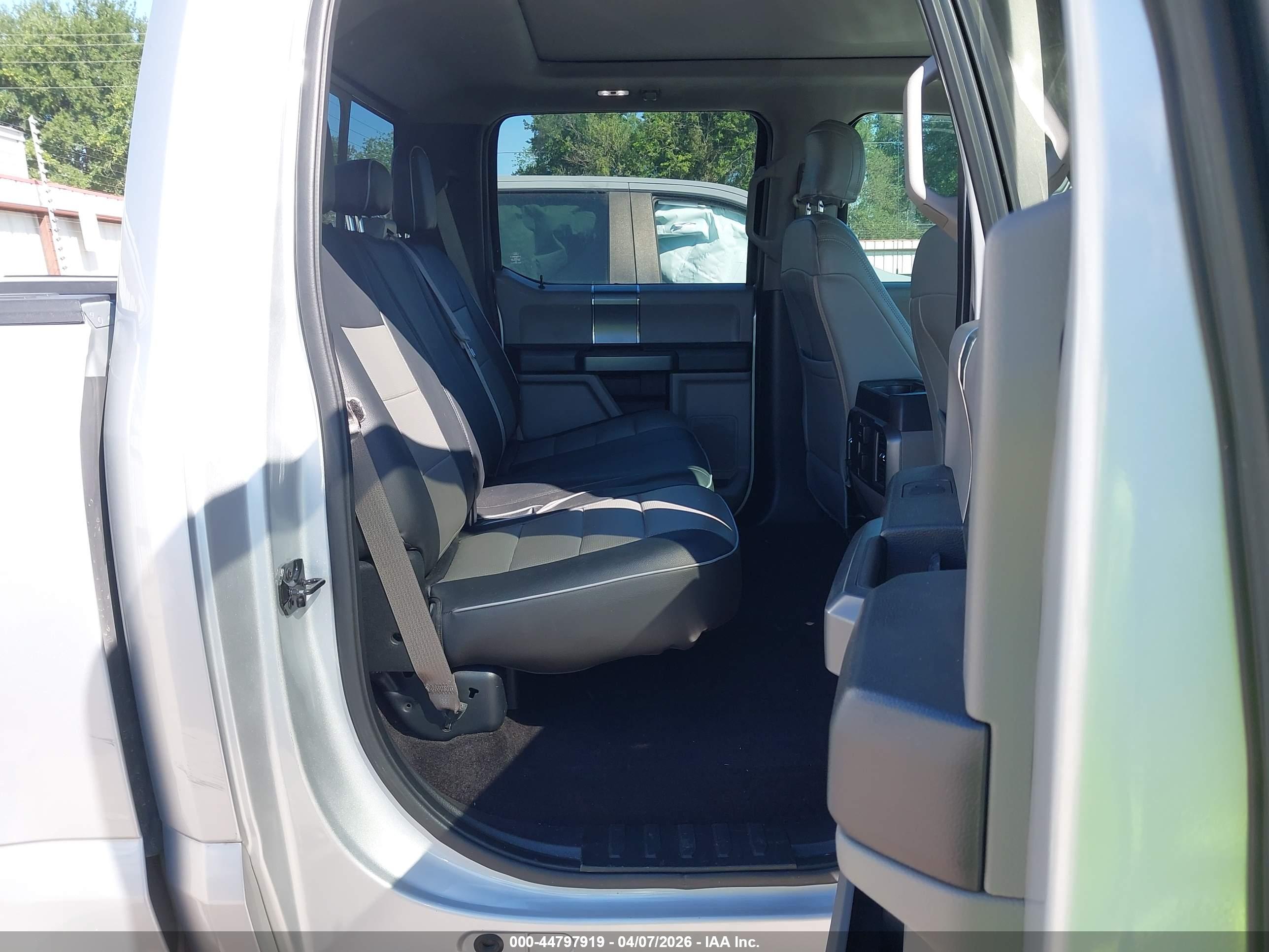 FORD F-150 image 8