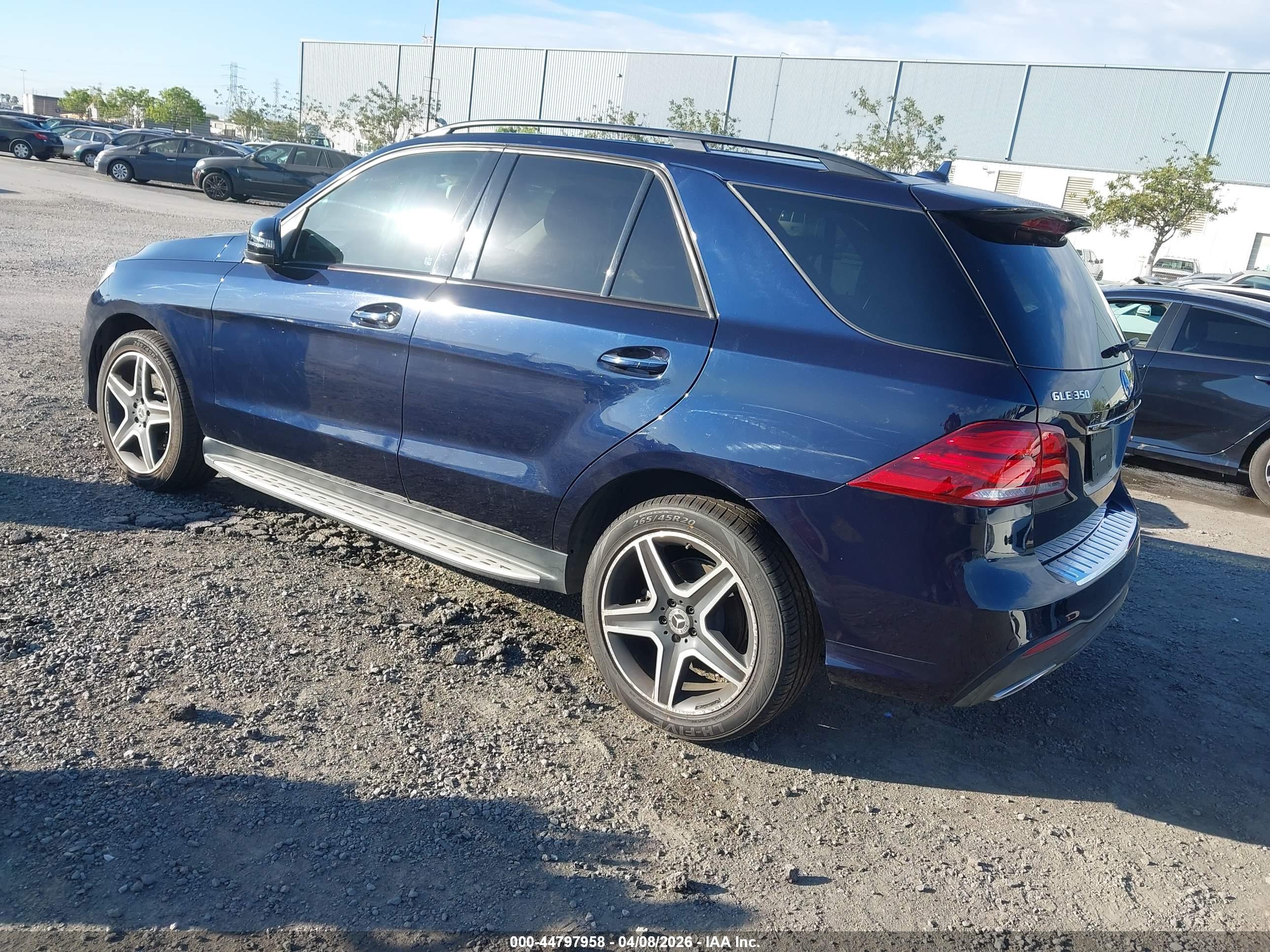 MERCEDES-BENZ GLE image 3
