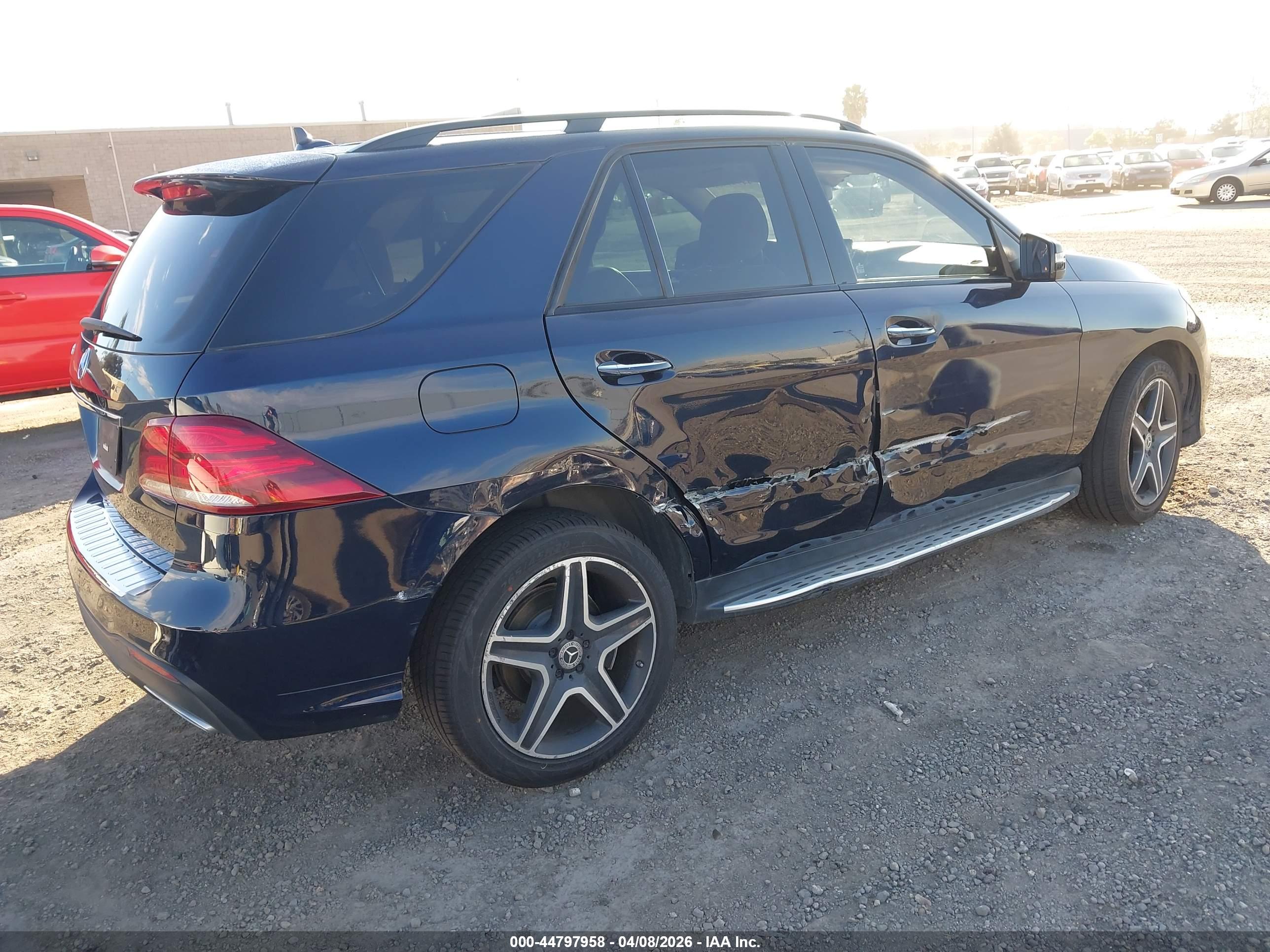 MERCEDES-BENZ GLE image 4