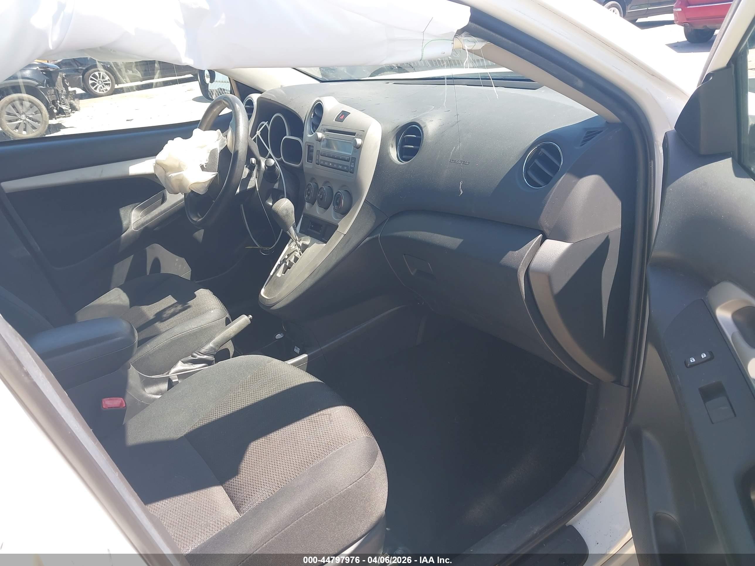 TOYOTA MATRIX image 5