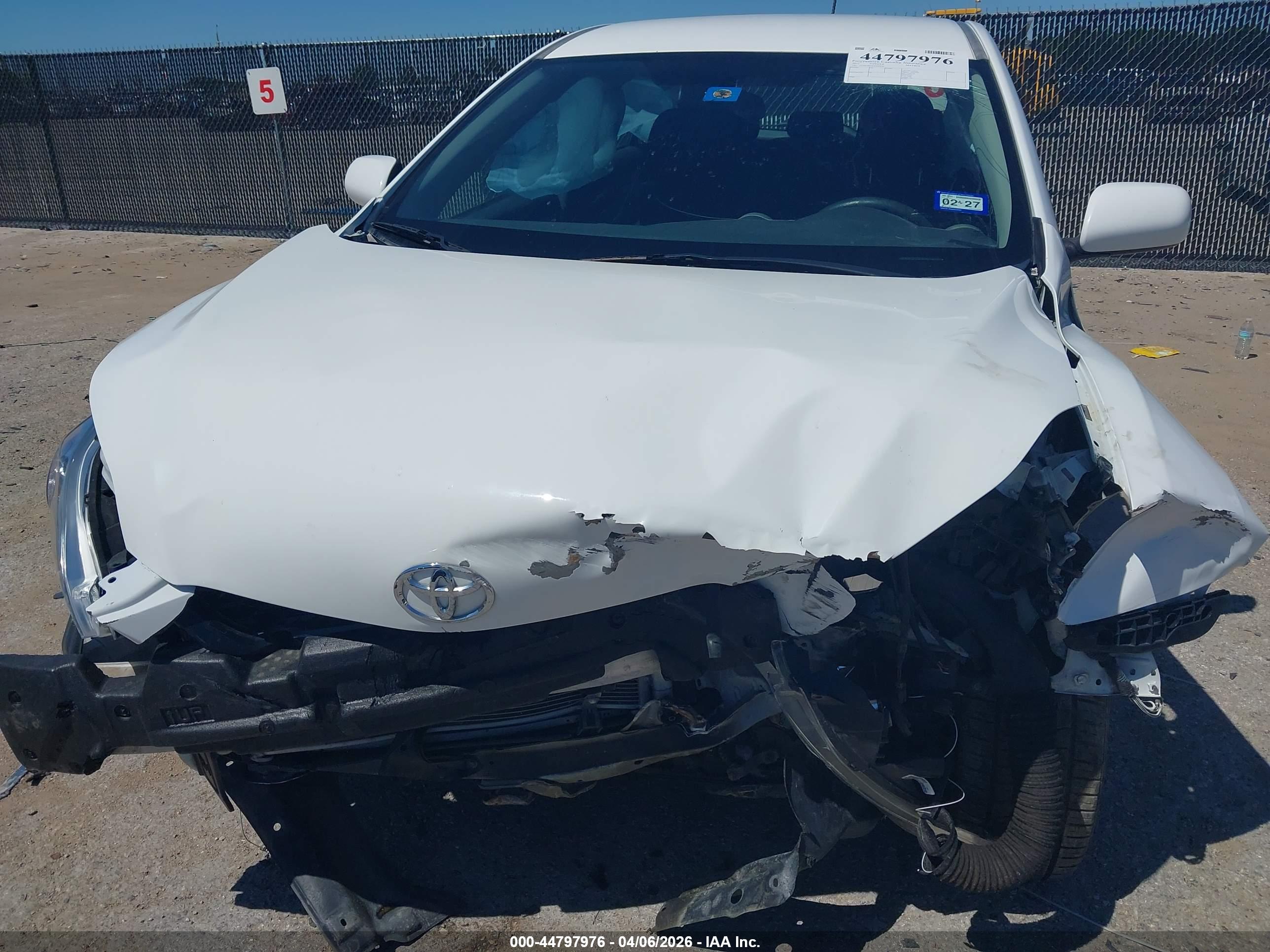 TOYOTA MATRIX image 6