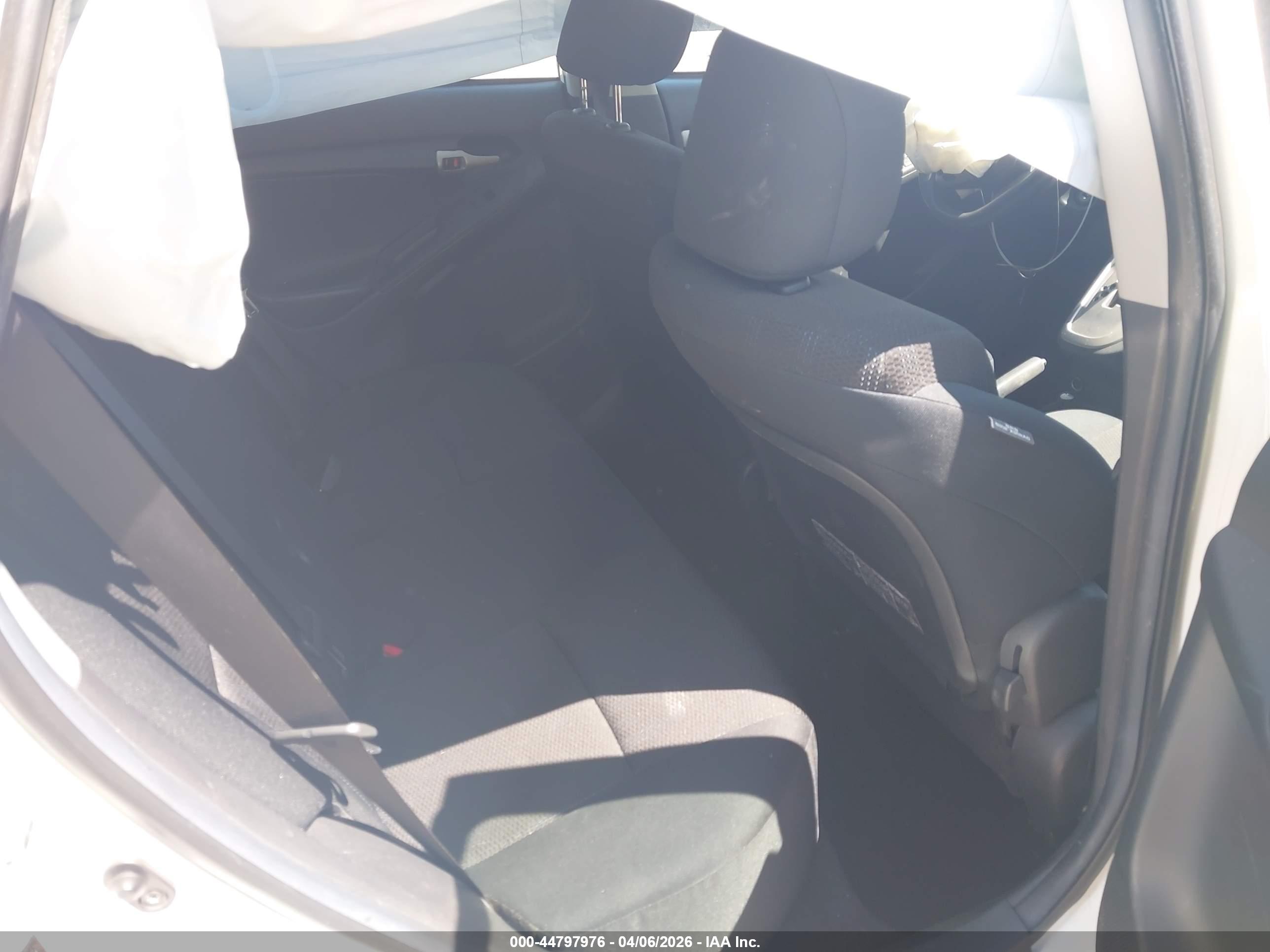 TOYOTA MATRIX image 8