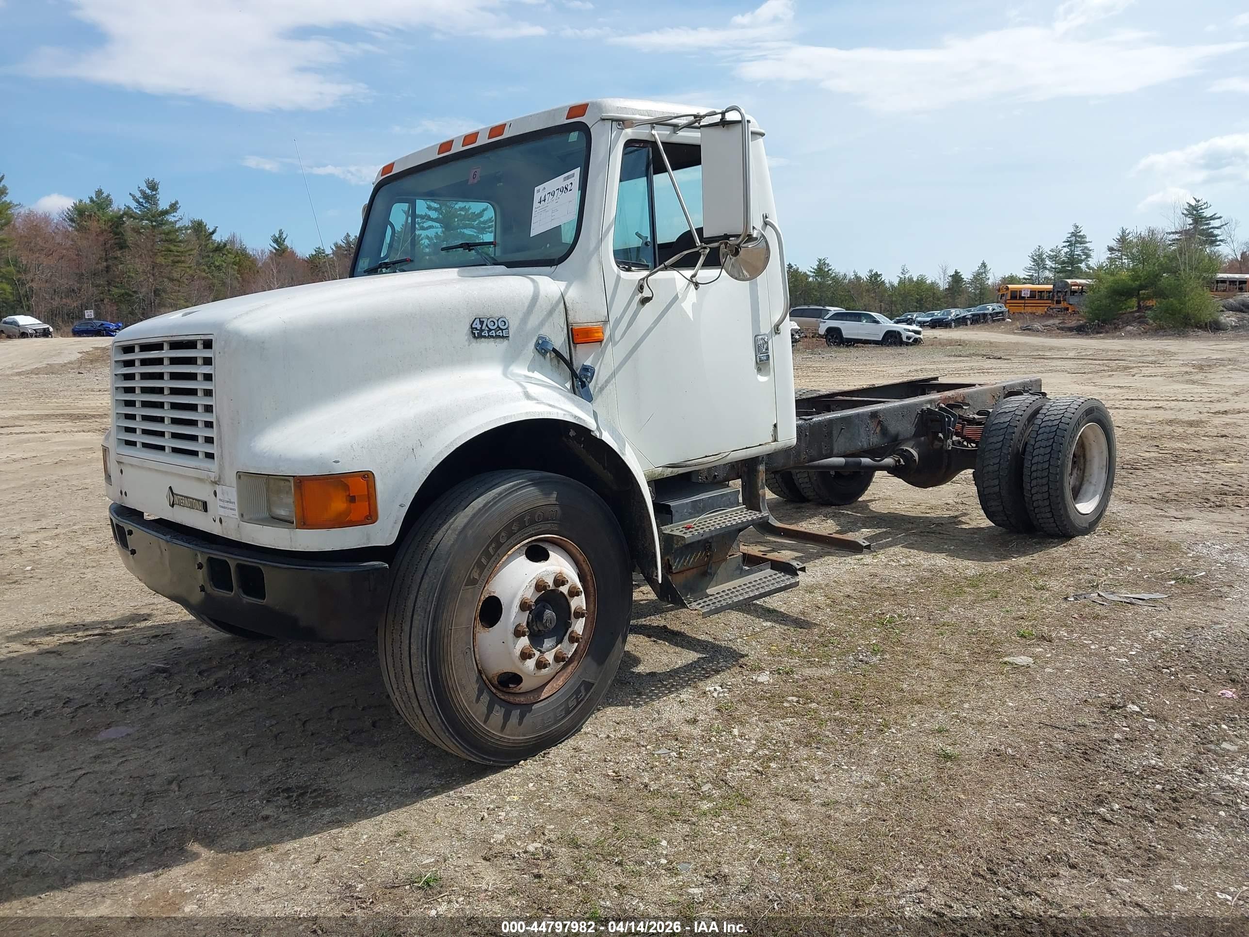 INTERNATIONAL 4000 image 2