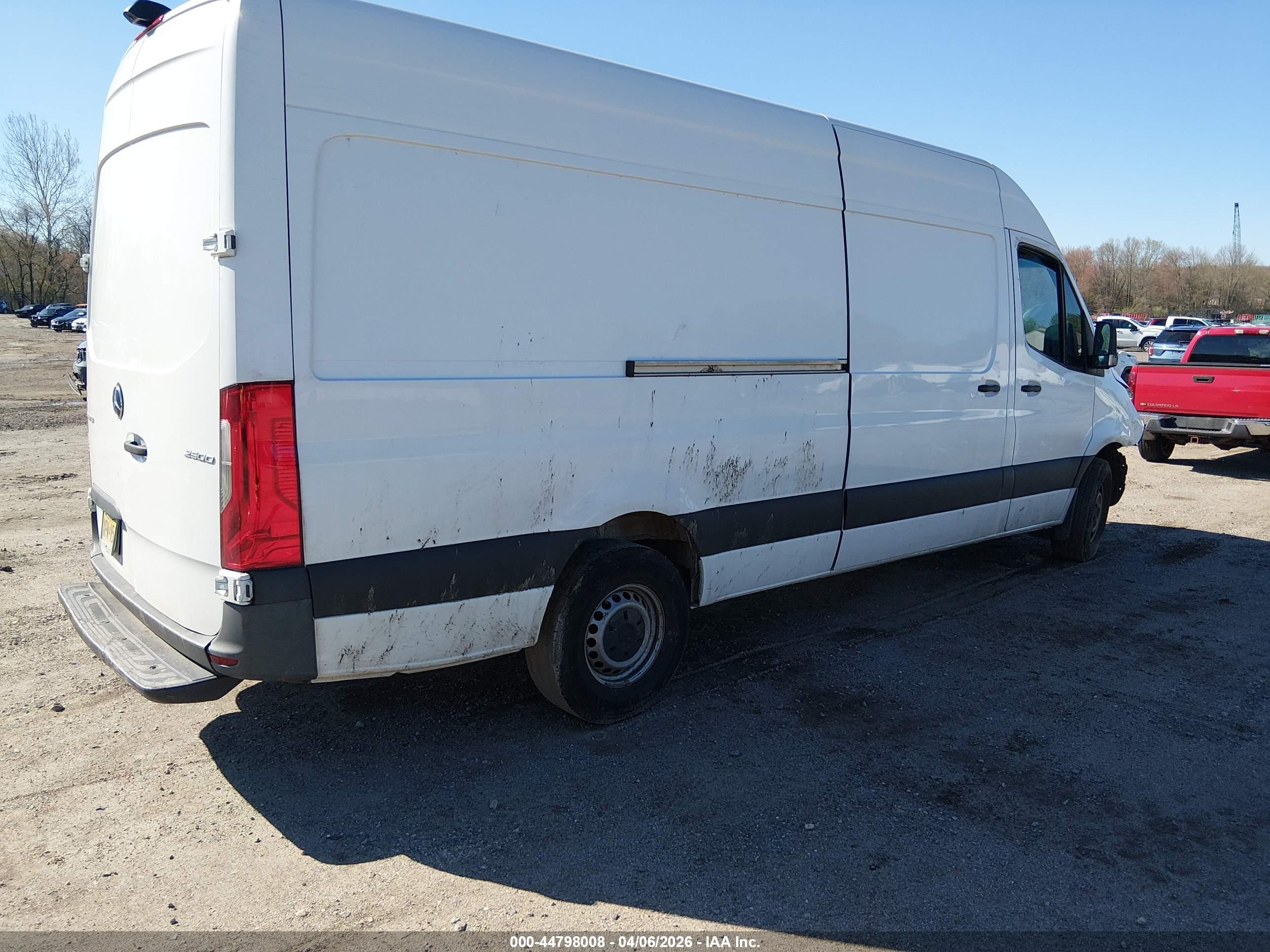 MERCEDES-BENZ SPRINTER image 4