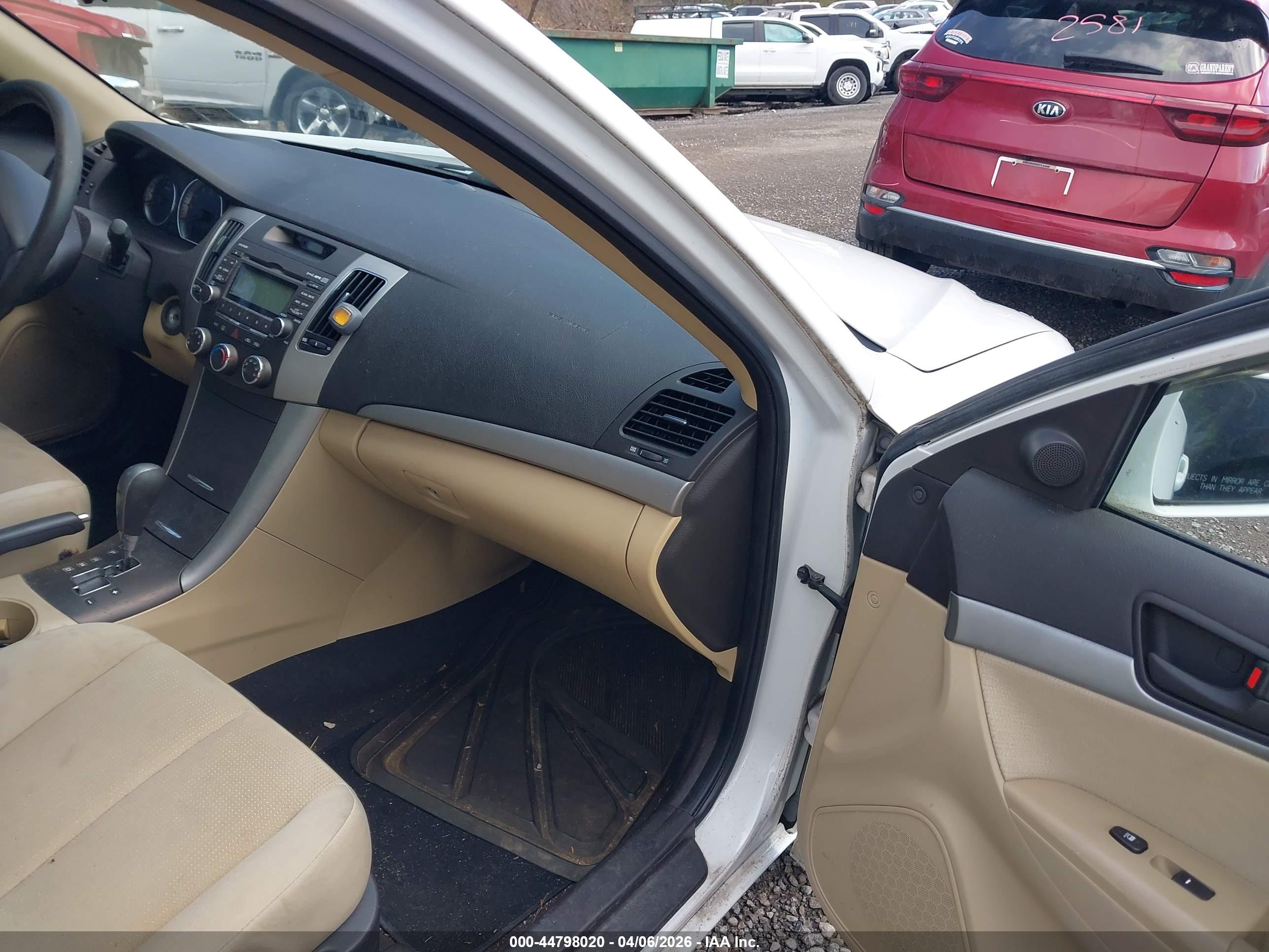 HYUNDAI SONATA image 5