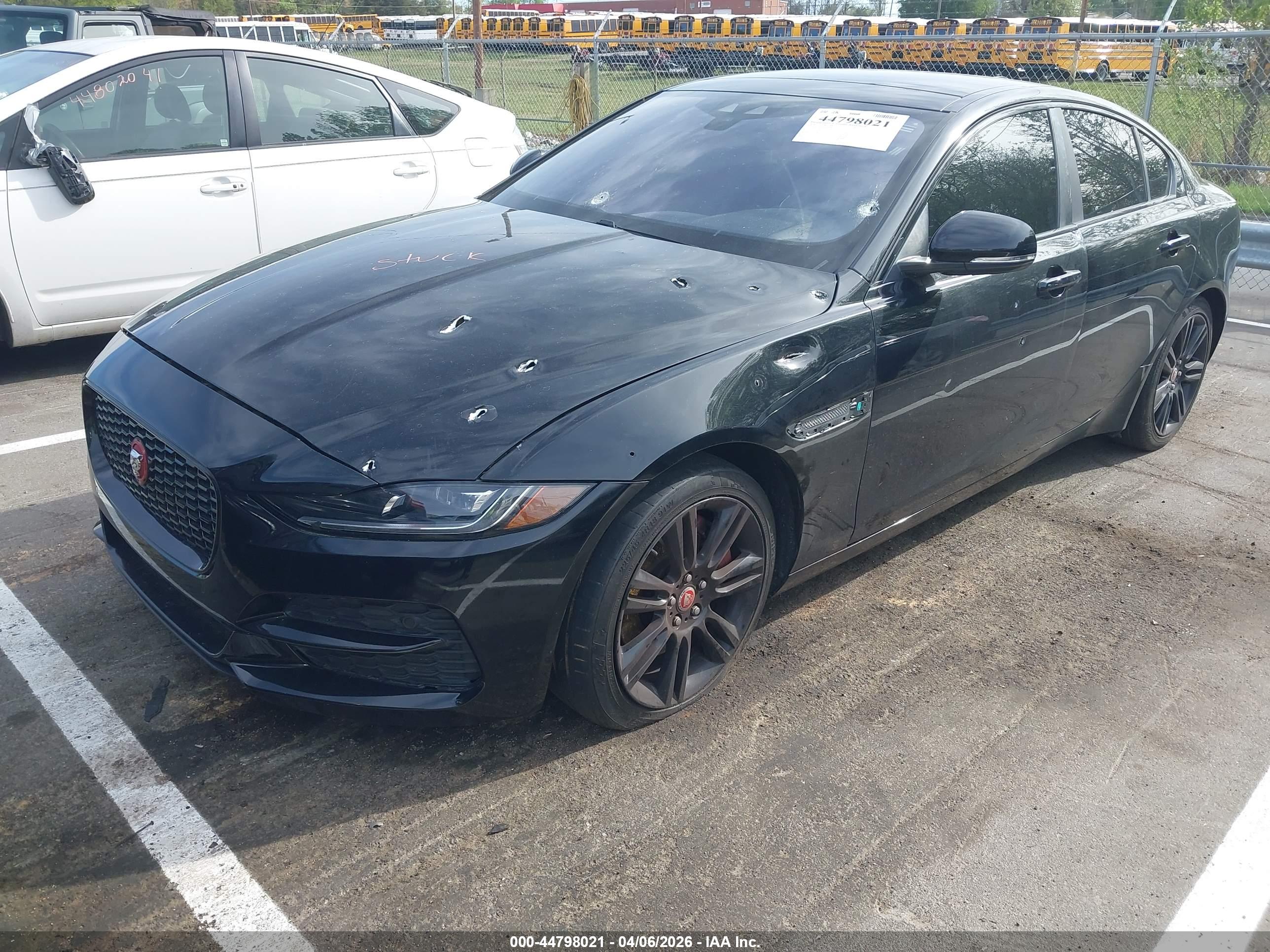 JAGUAR XE image 6