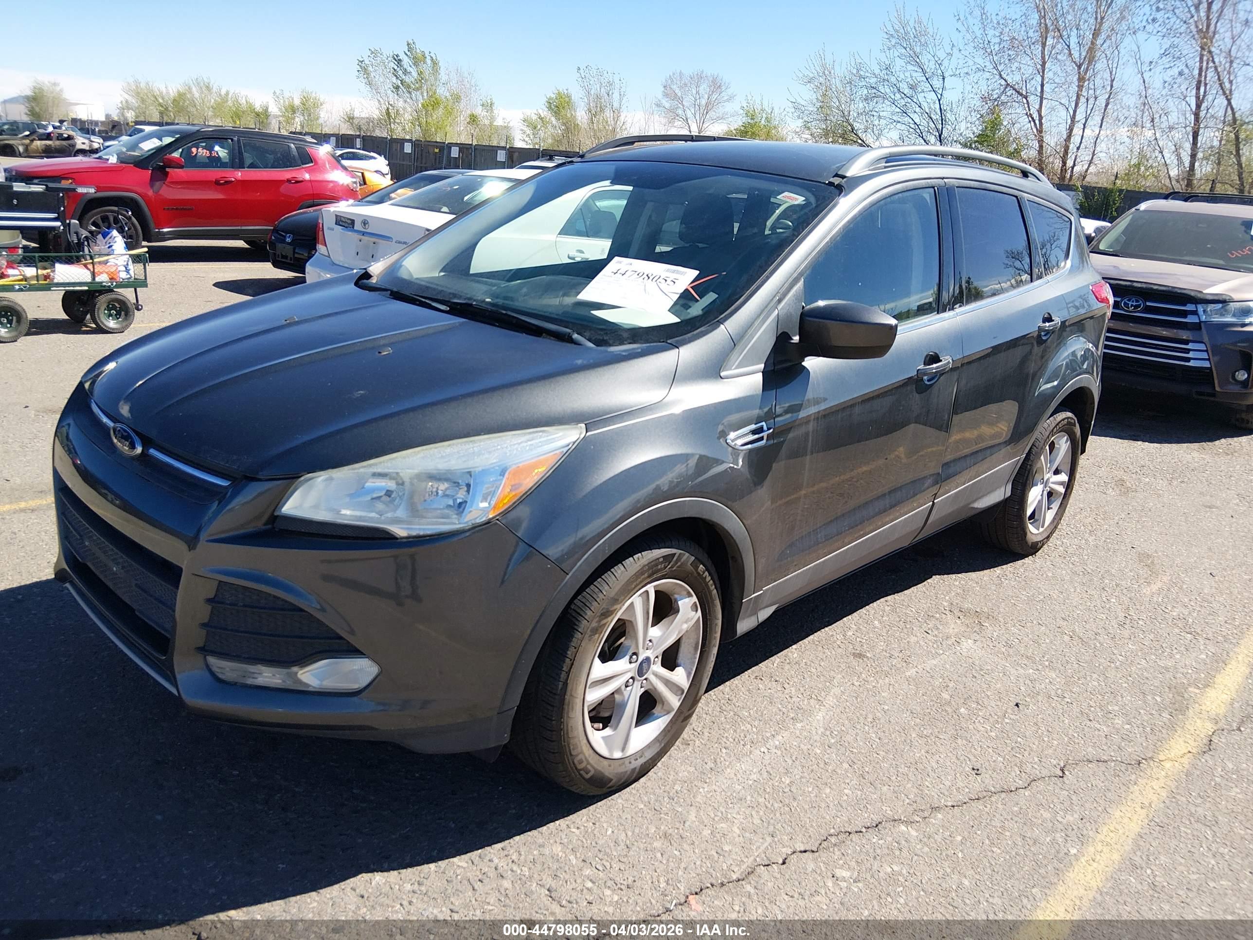 FORD ESCAPE image 2