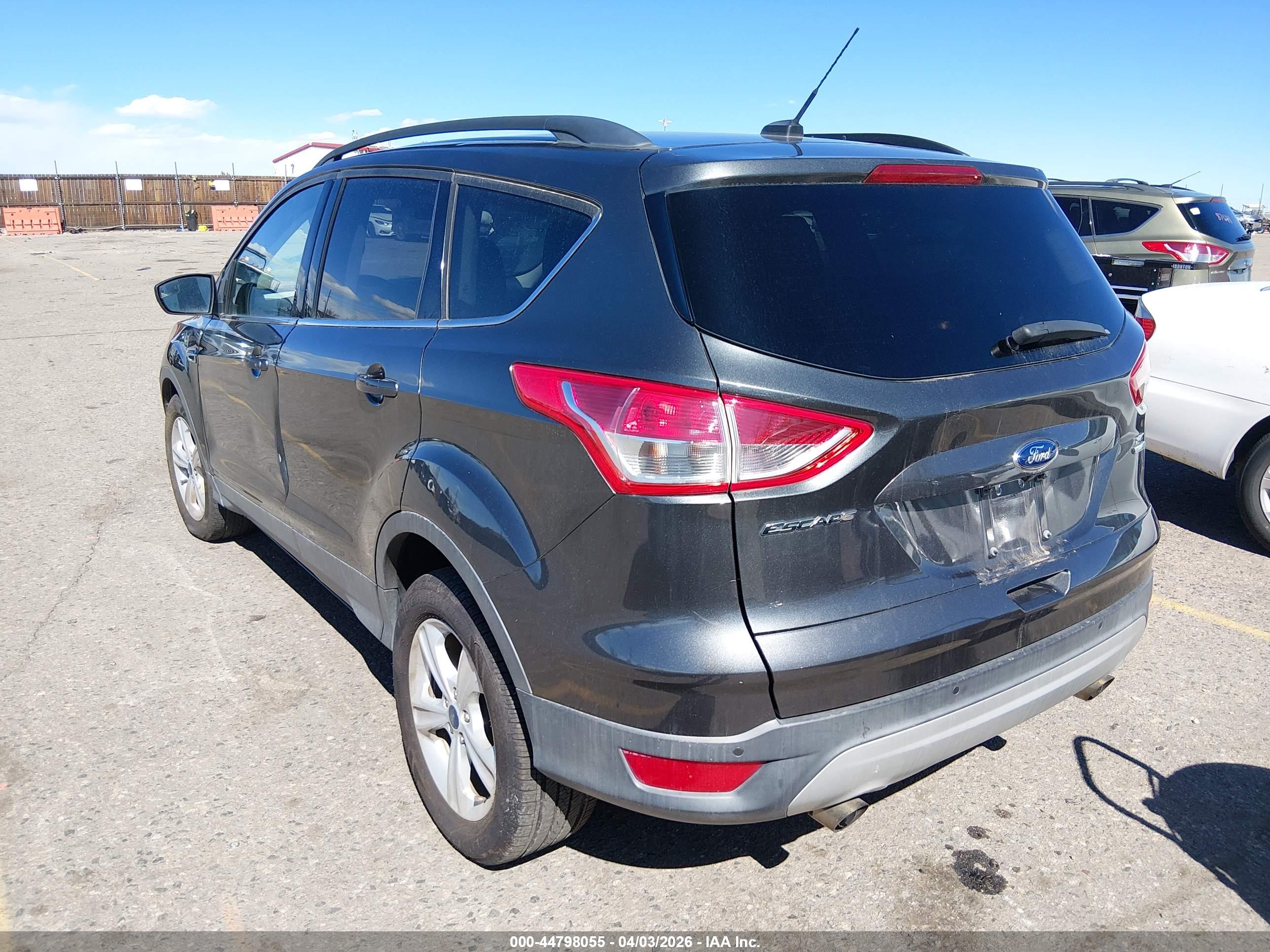 FORD ESCAPE image 3