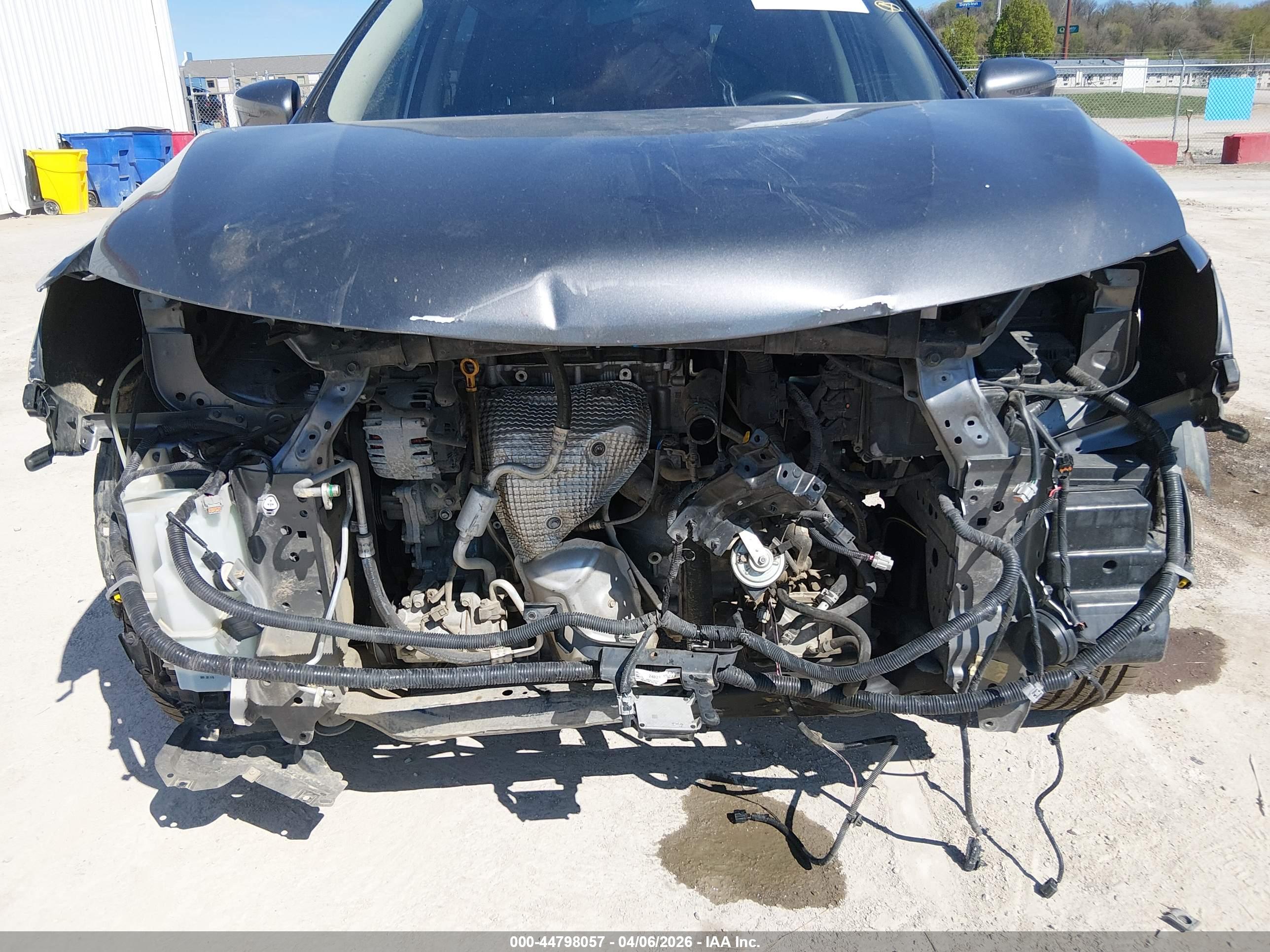 NISSAN ROGUE image 6