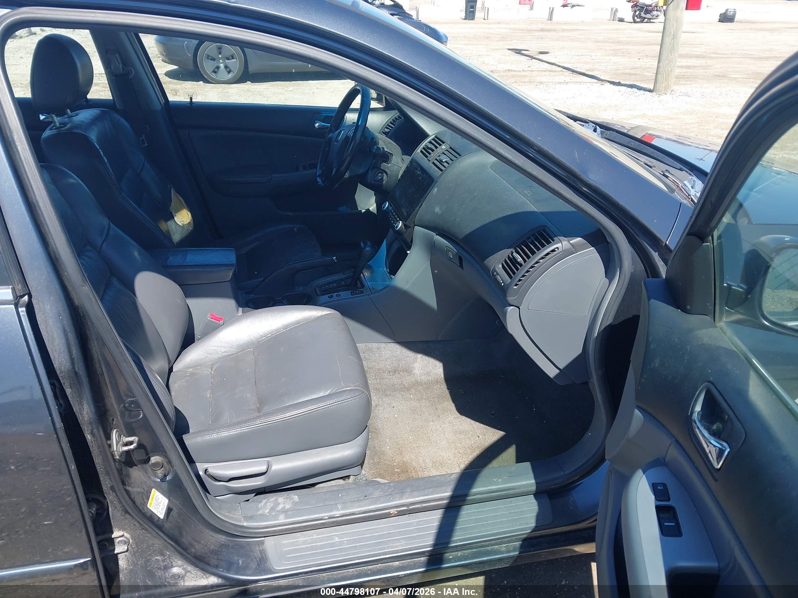 HONDA ACCORD image 5