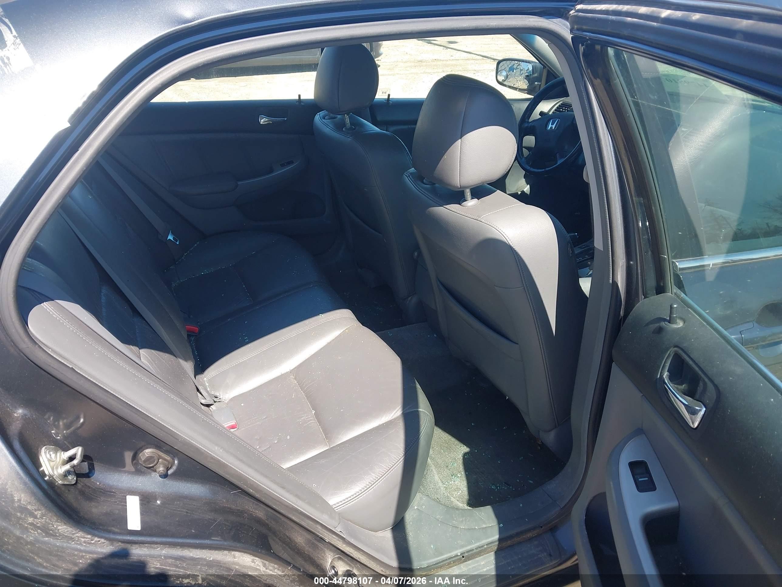 HONDA ACCORD image 8