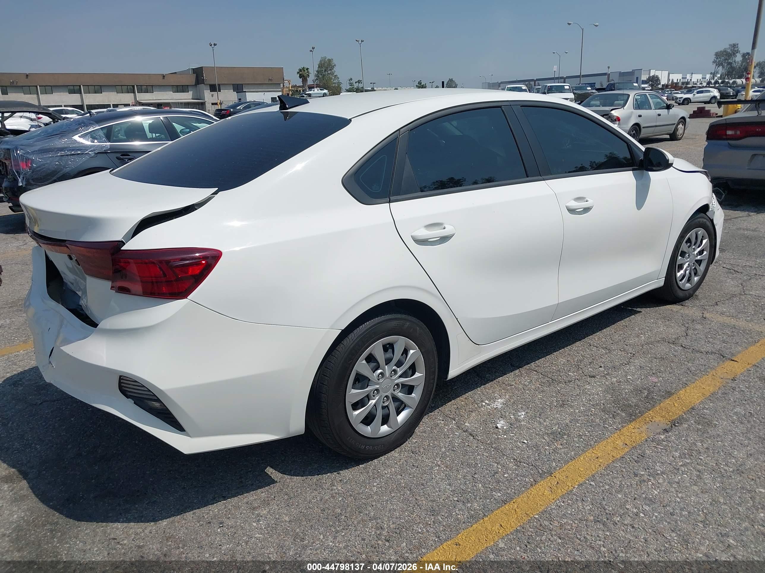 KIA FORTE image 4