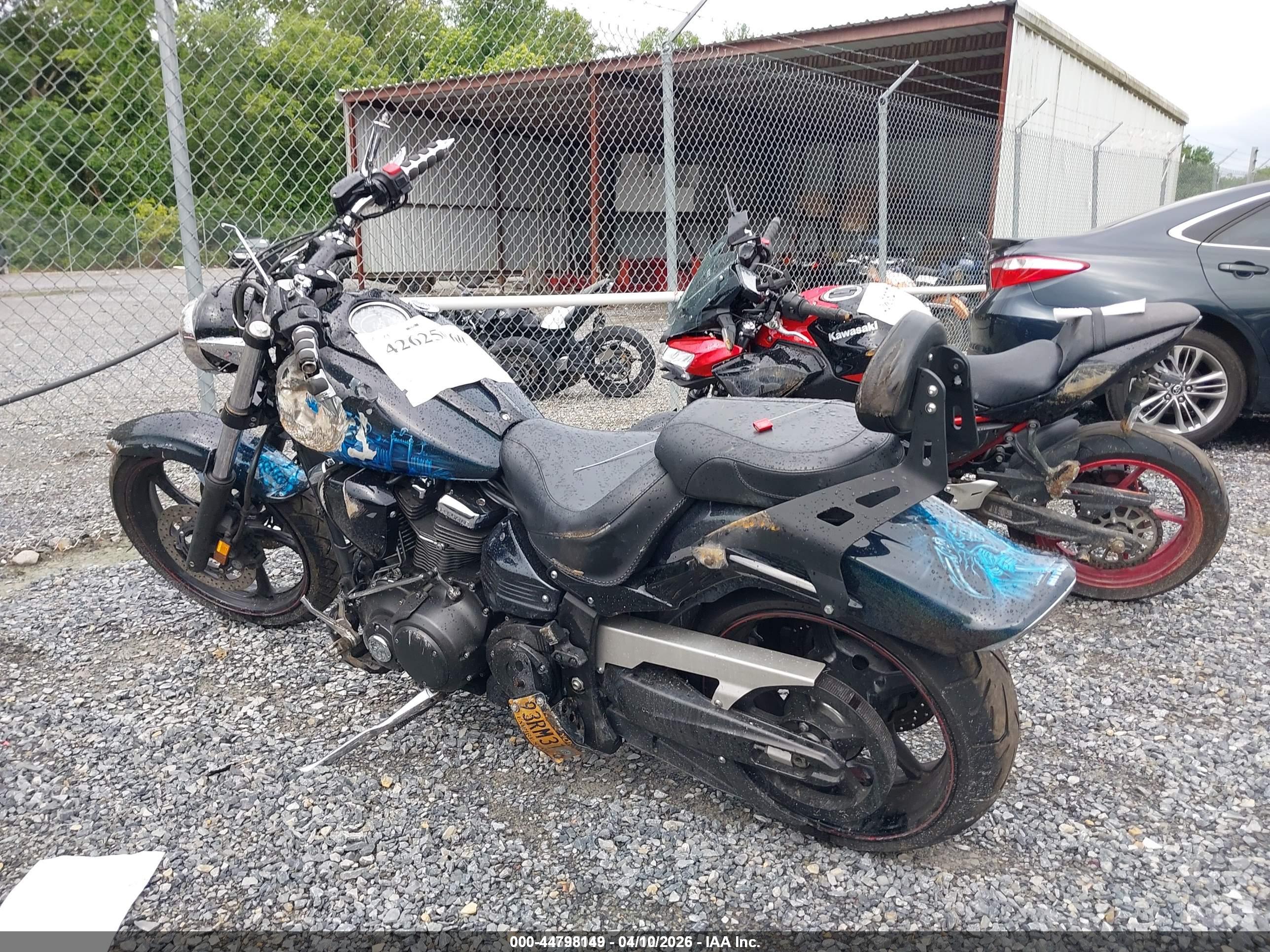 YAMAHA XV1900 image 3