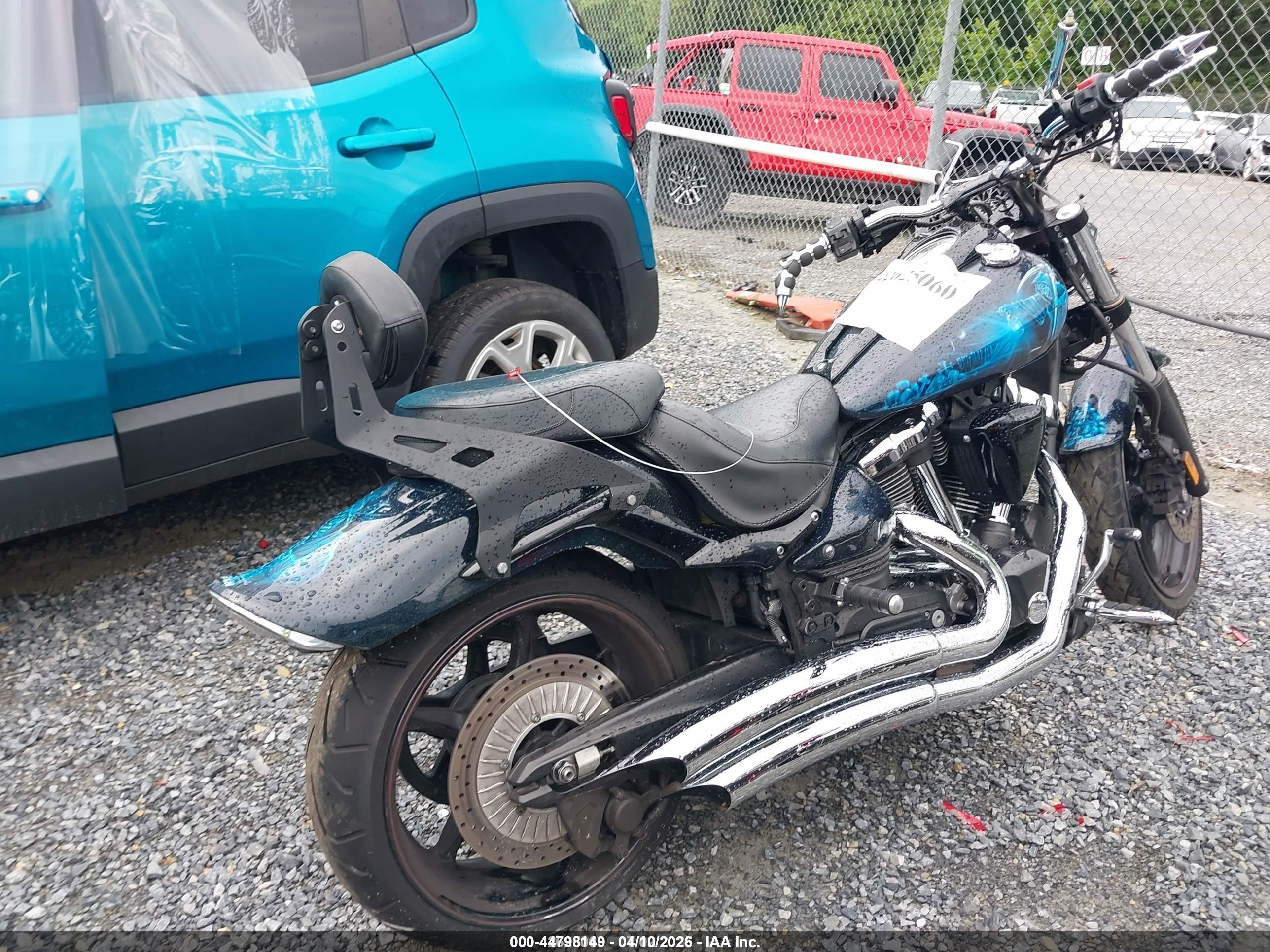YAMAHA XV1900 image 4