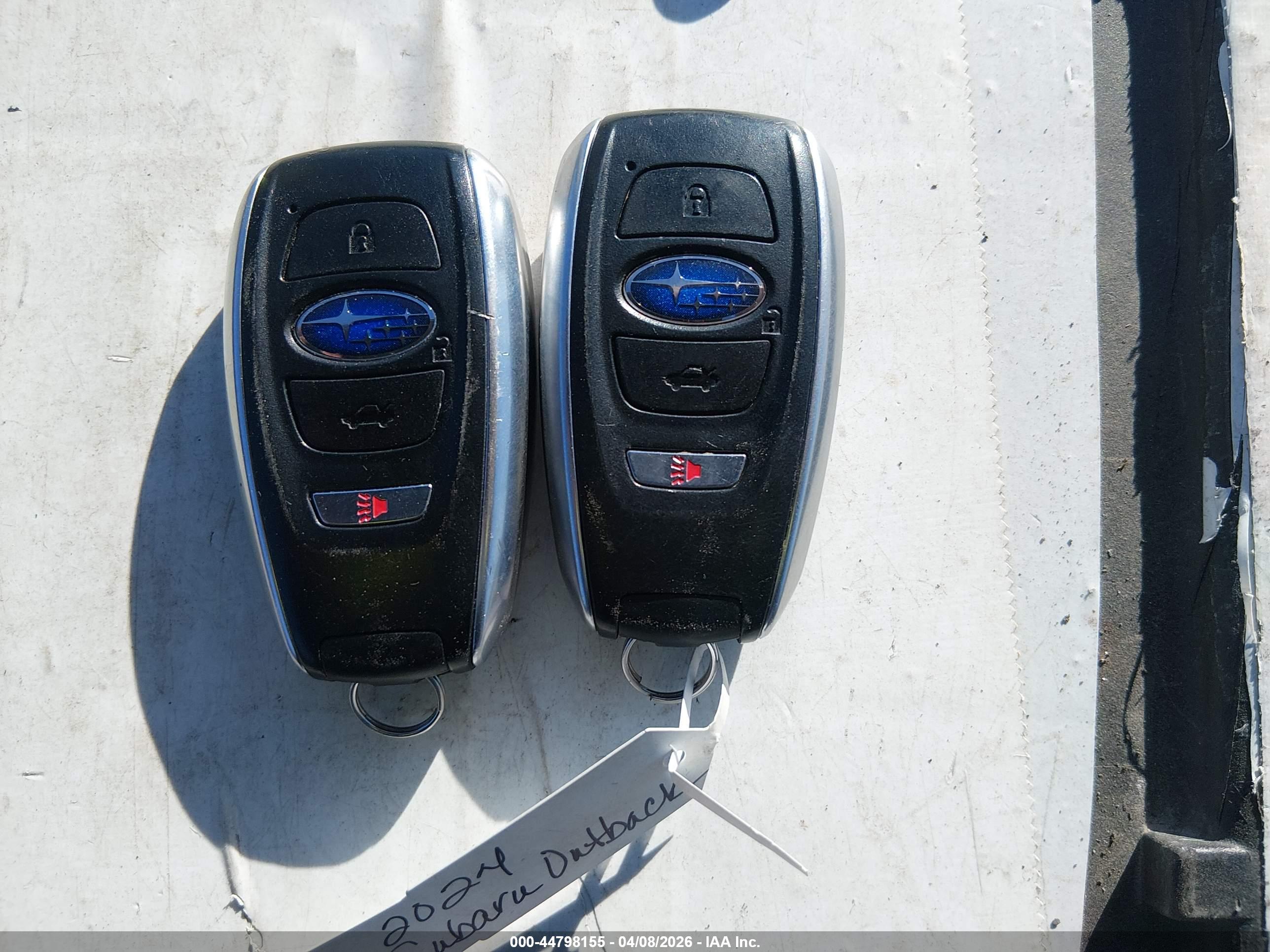 SUBARU OUTBACK image 11