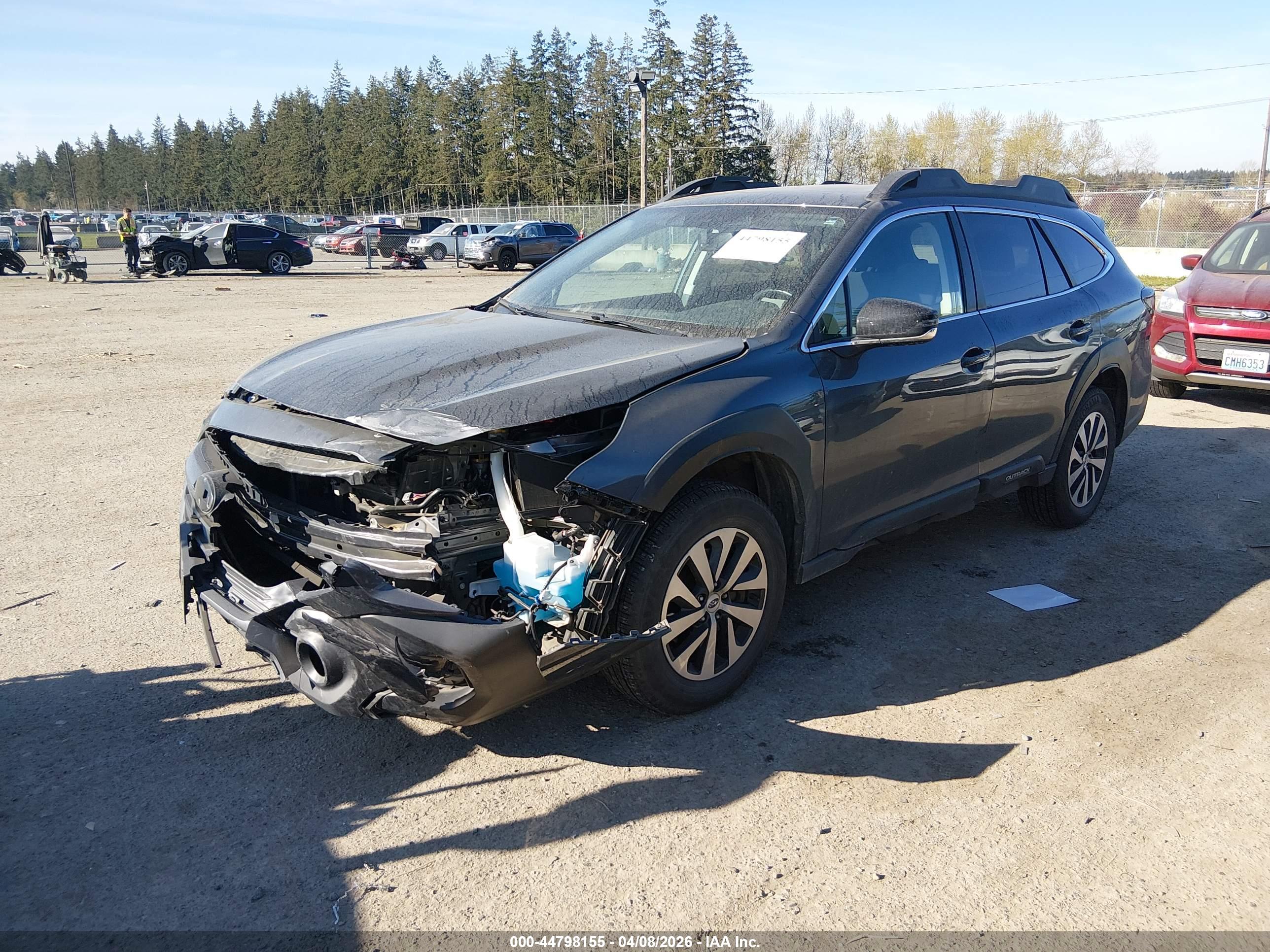 SUBARU OUTBACK image 2