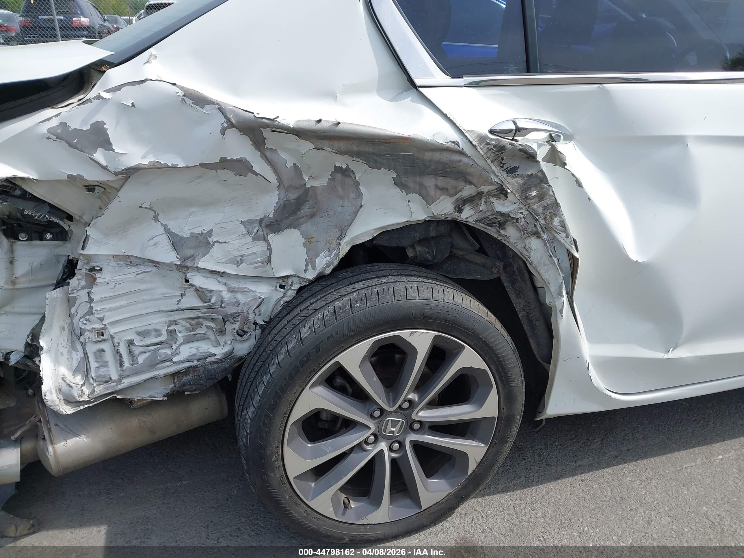 HONDA ACCORD image 6