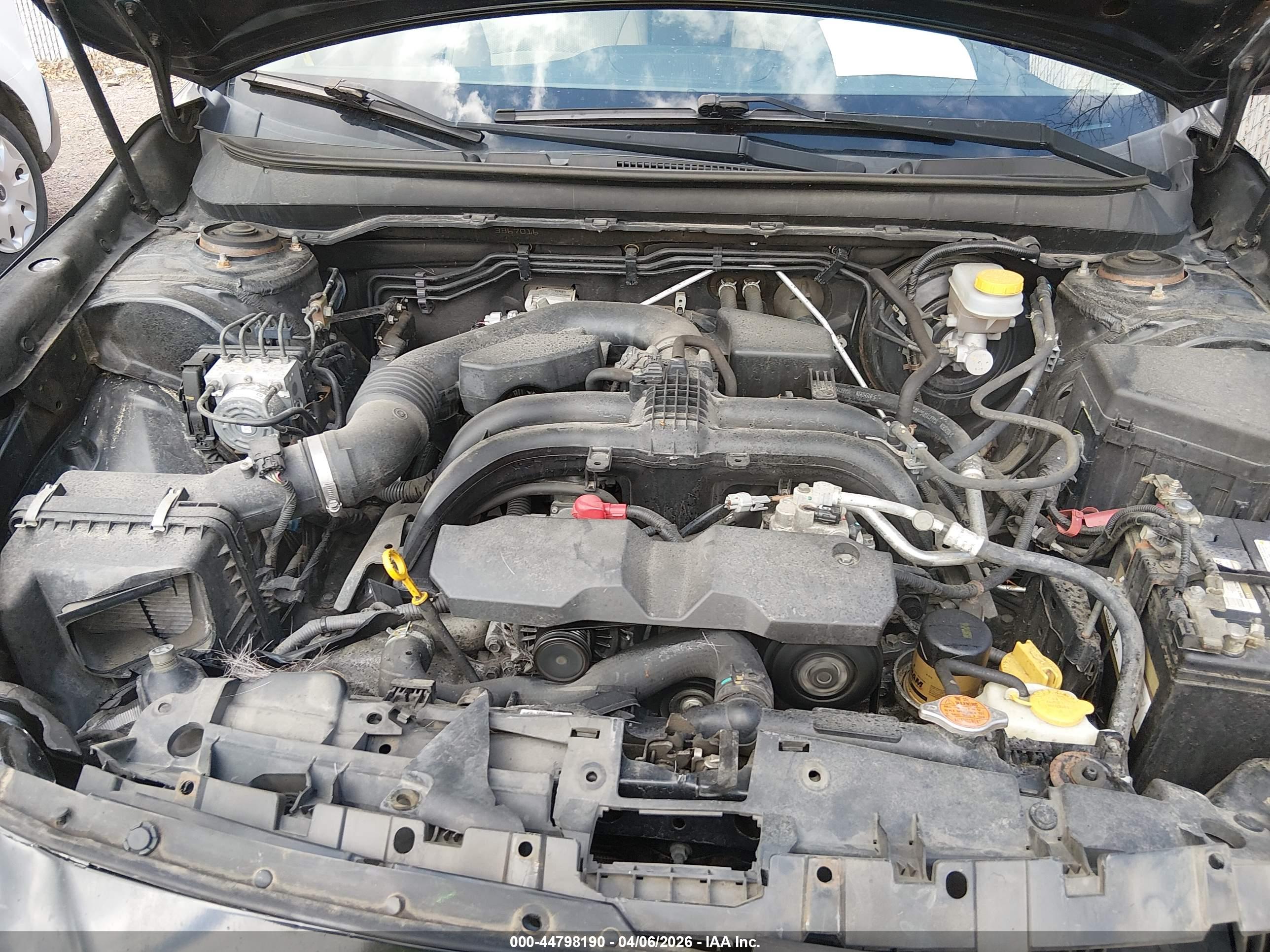 SUBARU OUTBACK image 10