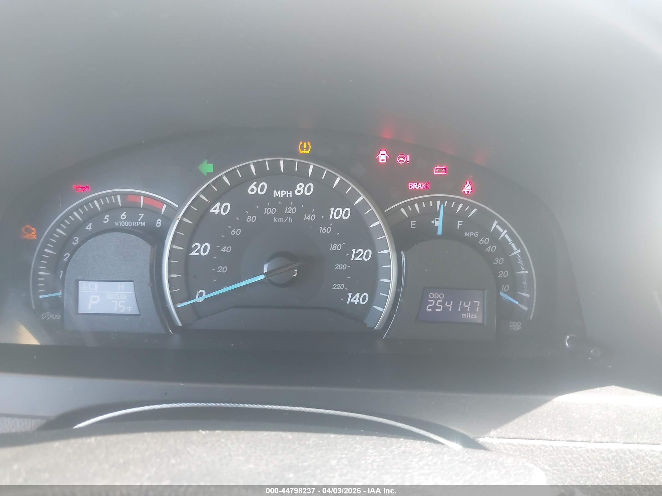 TOYOTA CAMRY image 7