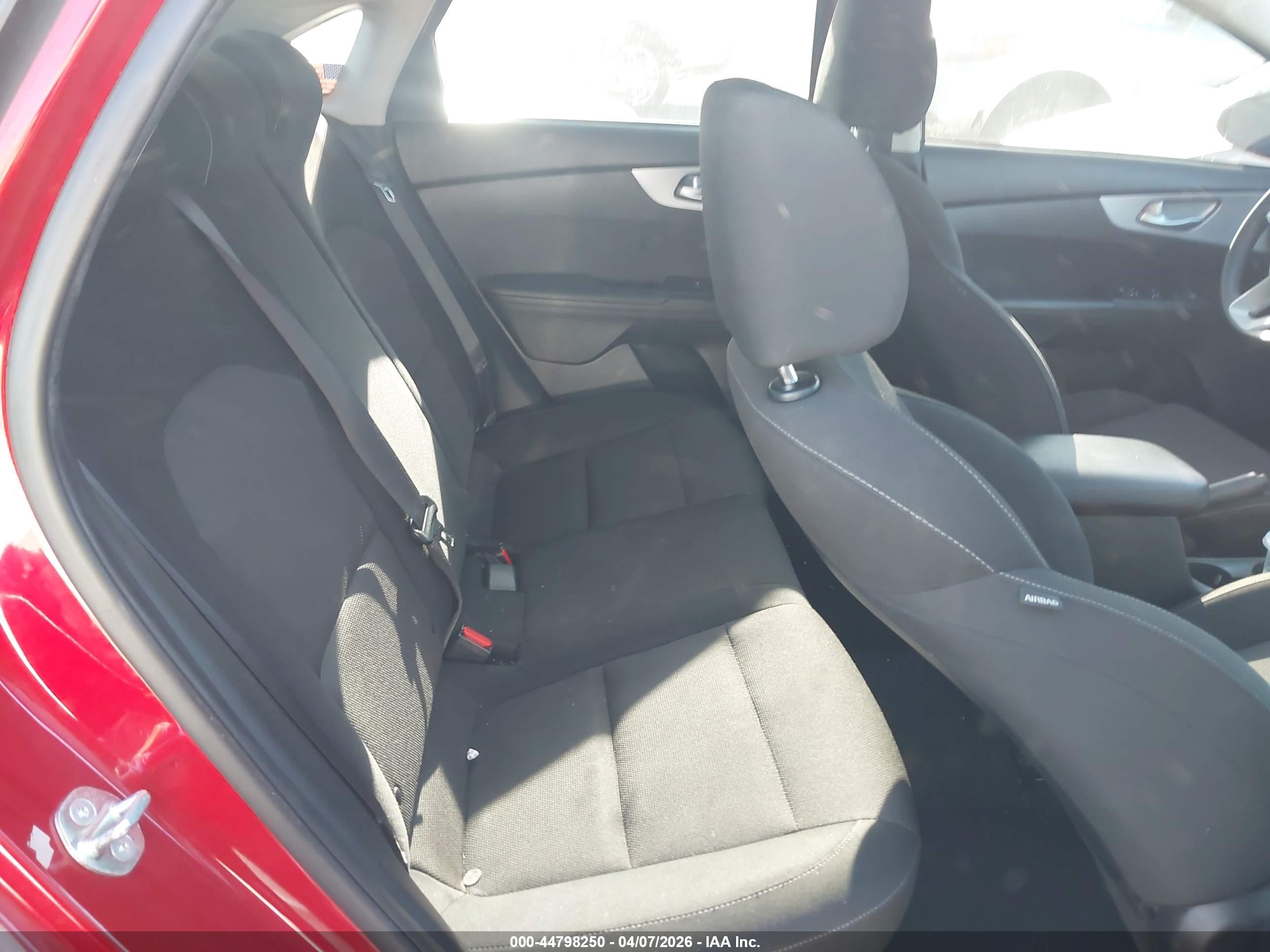 KIA FORTE image 8