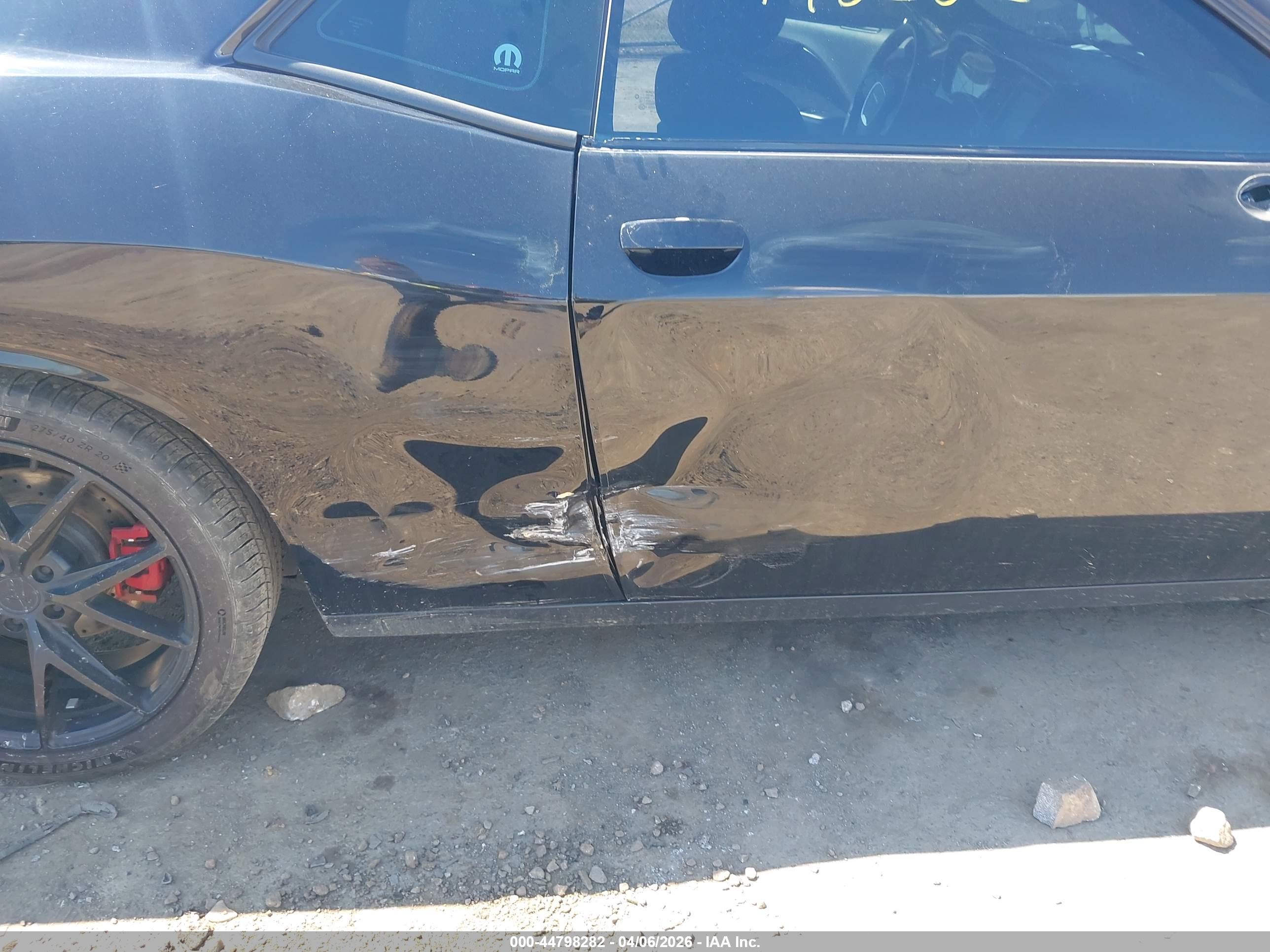 DODGE CHALLENGER image 6