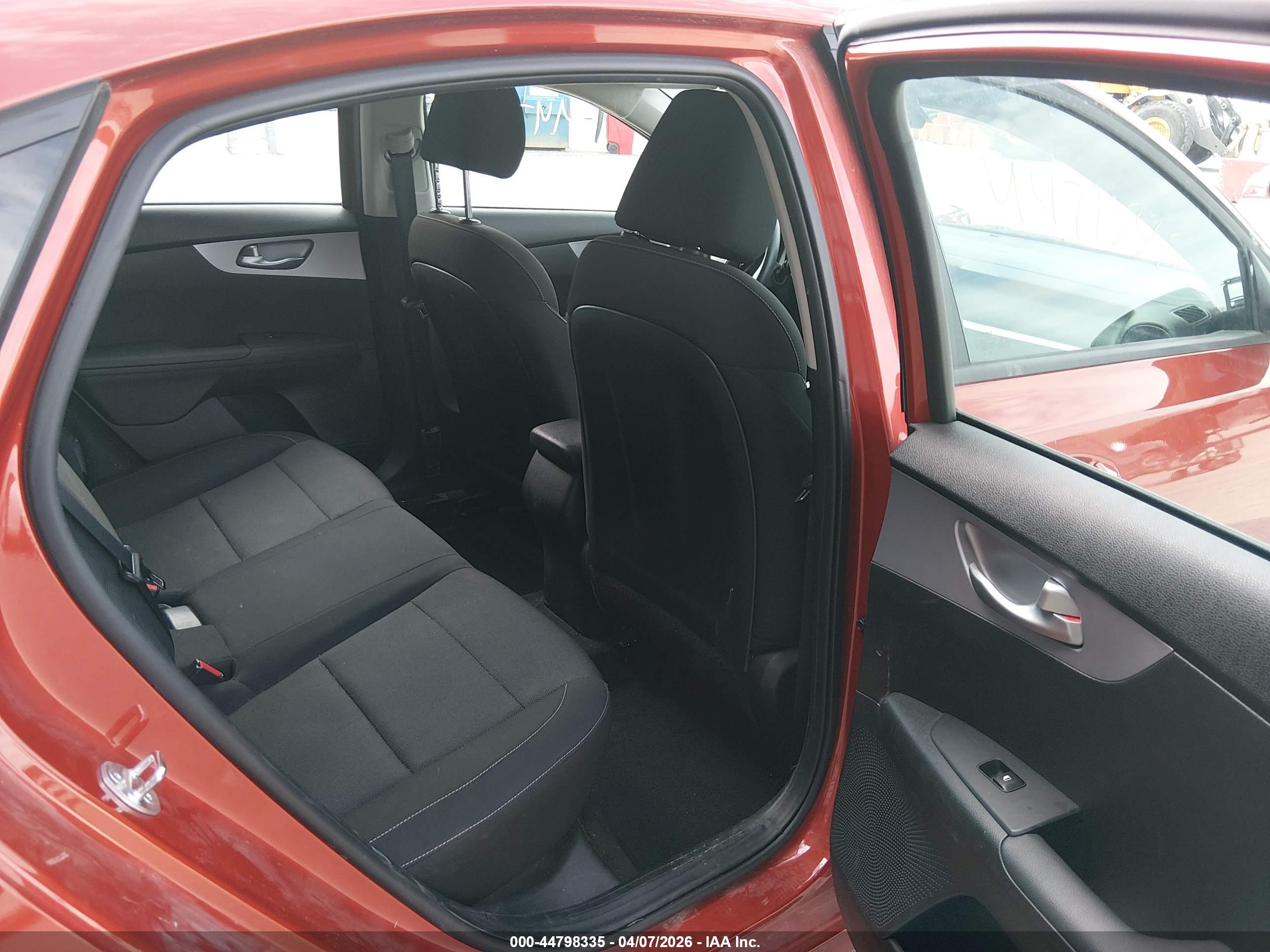 KIA FORTE image 8