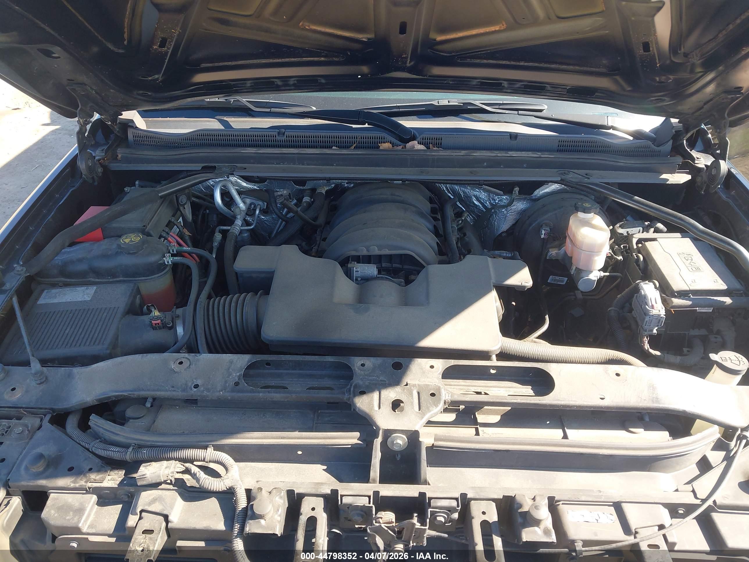 CHEVROLET SUBURBAN image 10