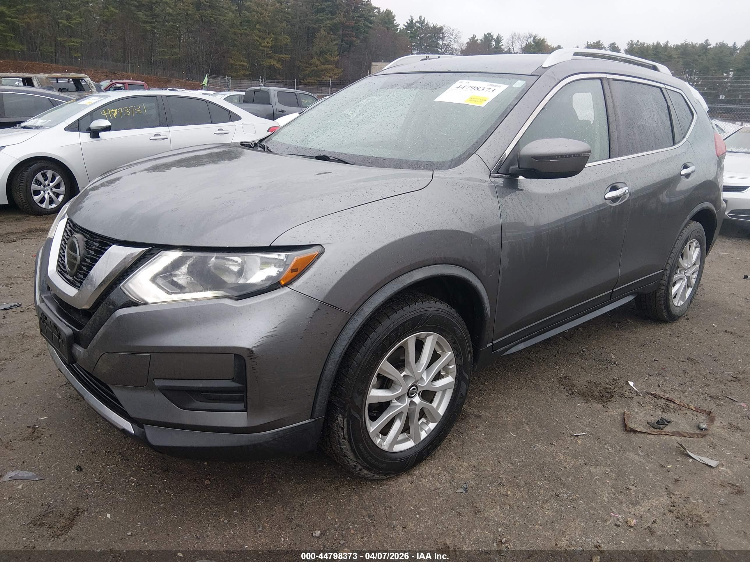 NISSAN ROGUE image 2