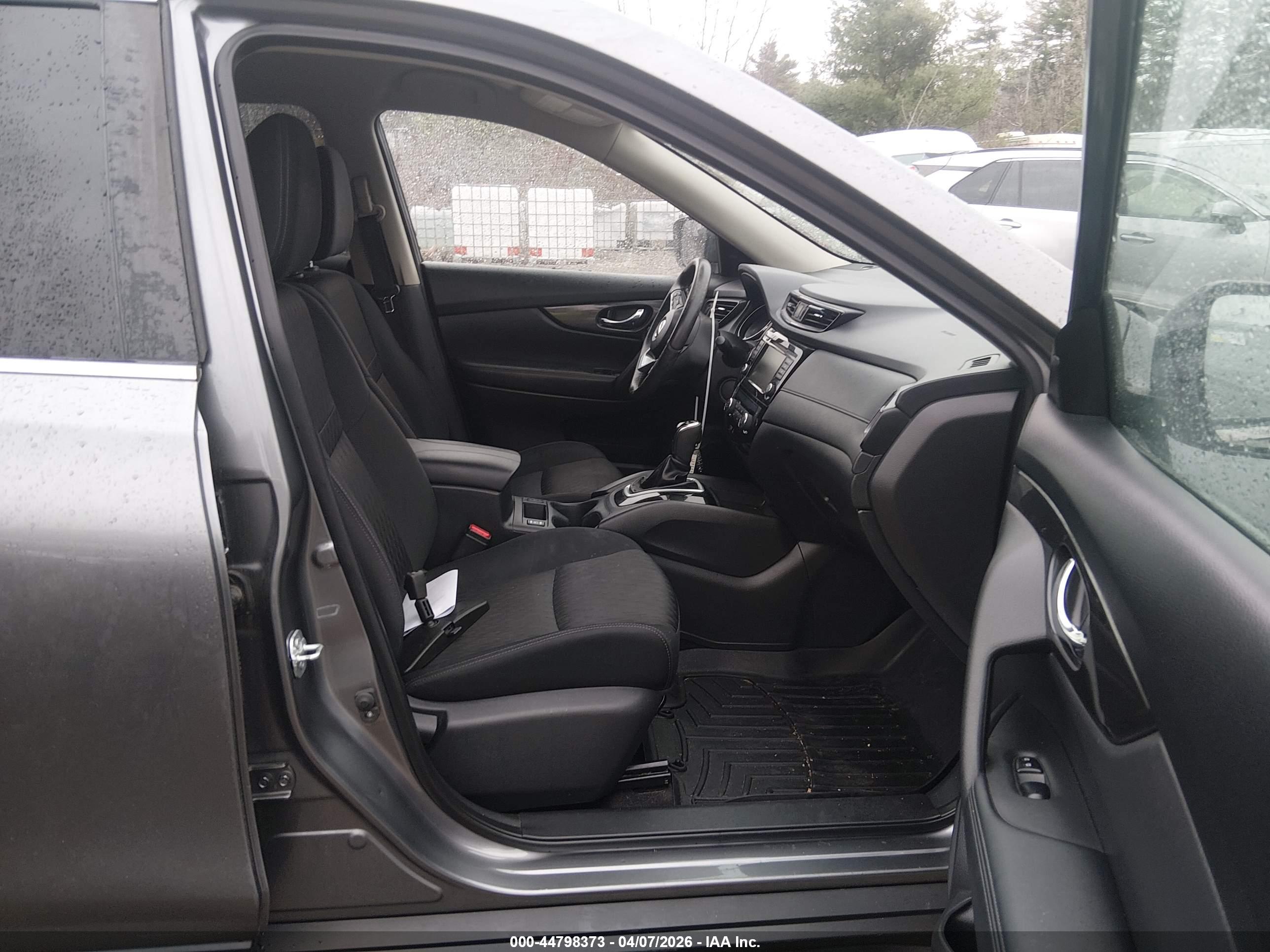 NISSAN ROGUE image 5
