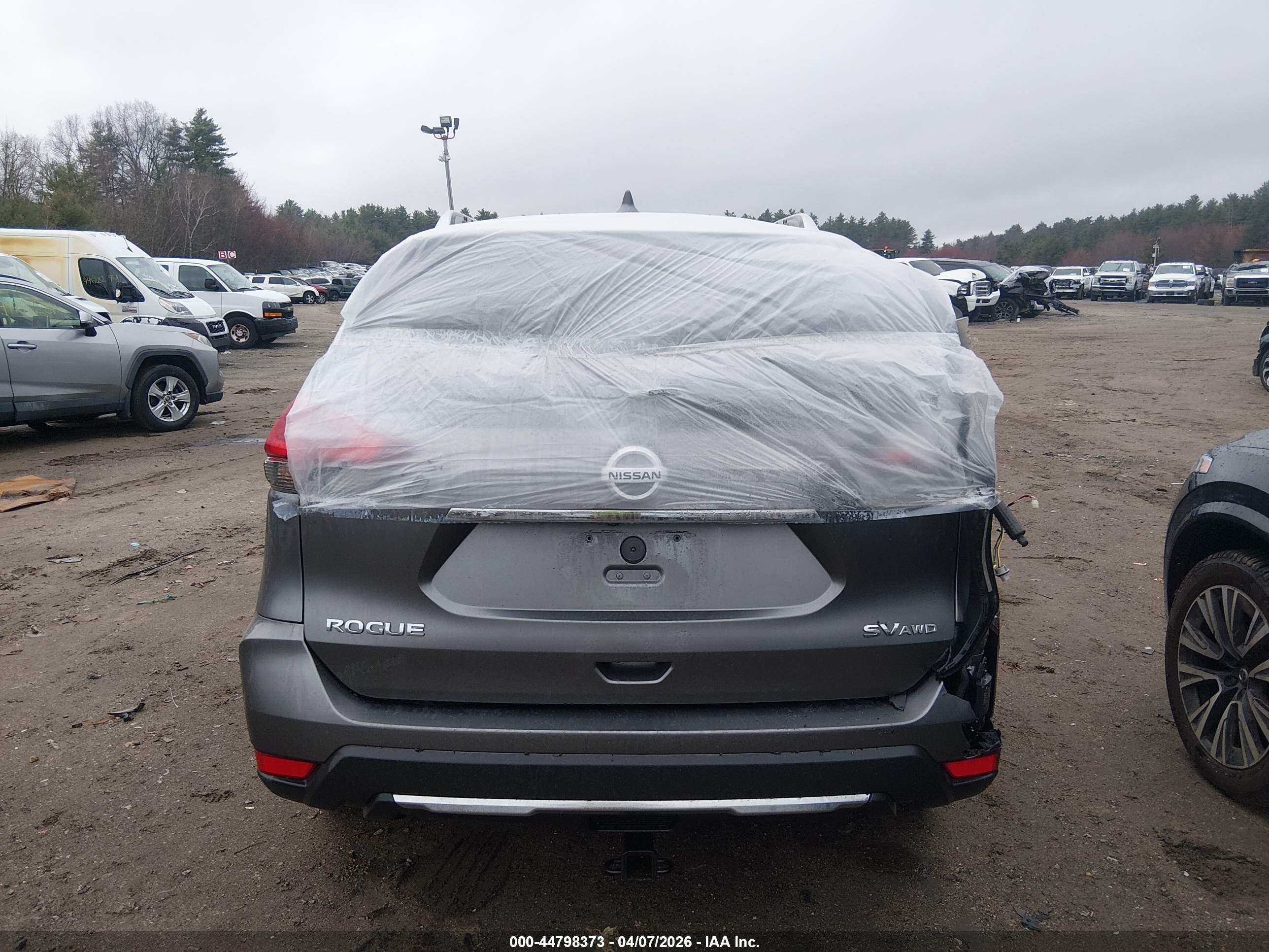 NISSAN ROGUE image 6