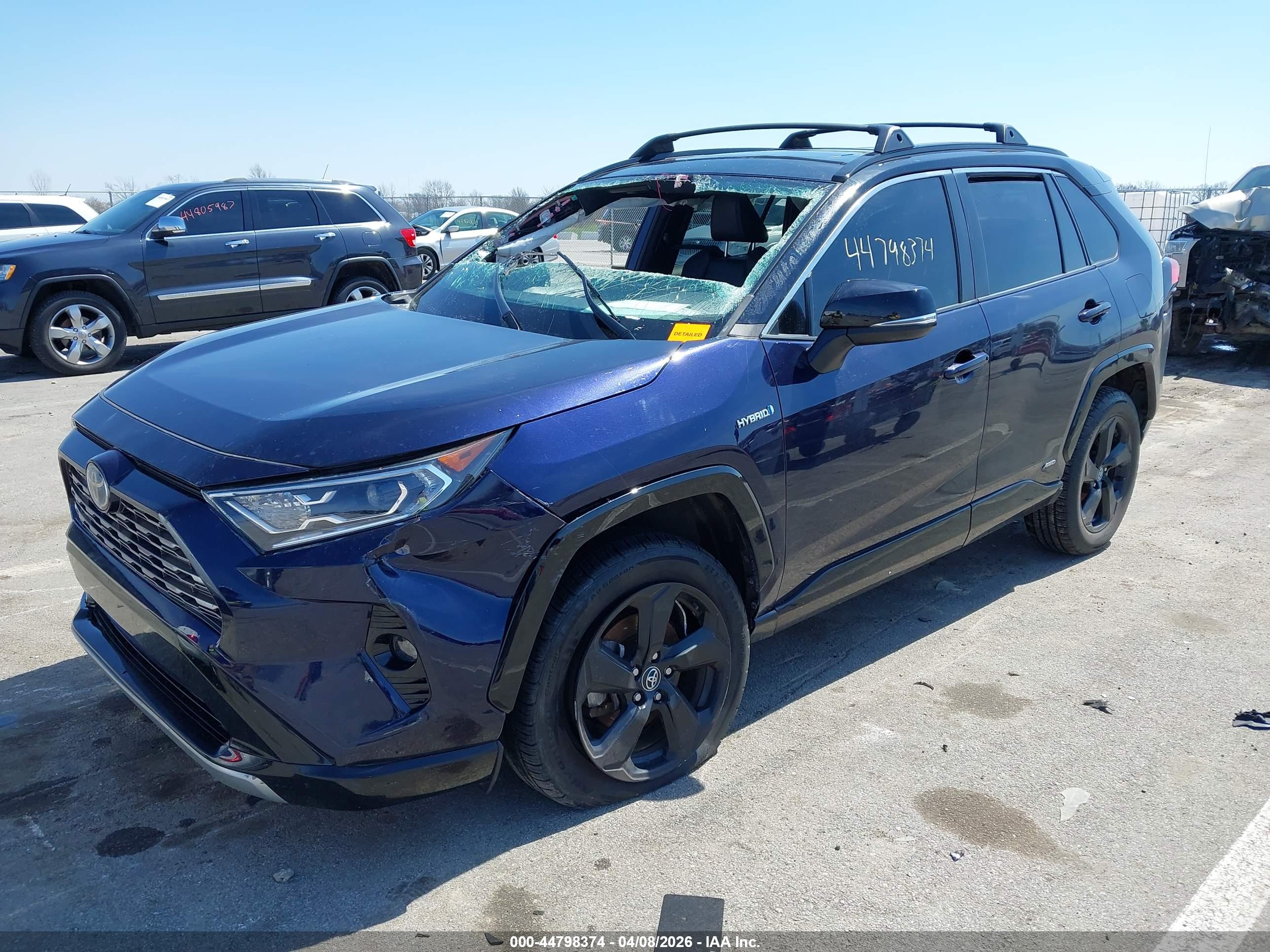 TOYOTA RAV4 image 2