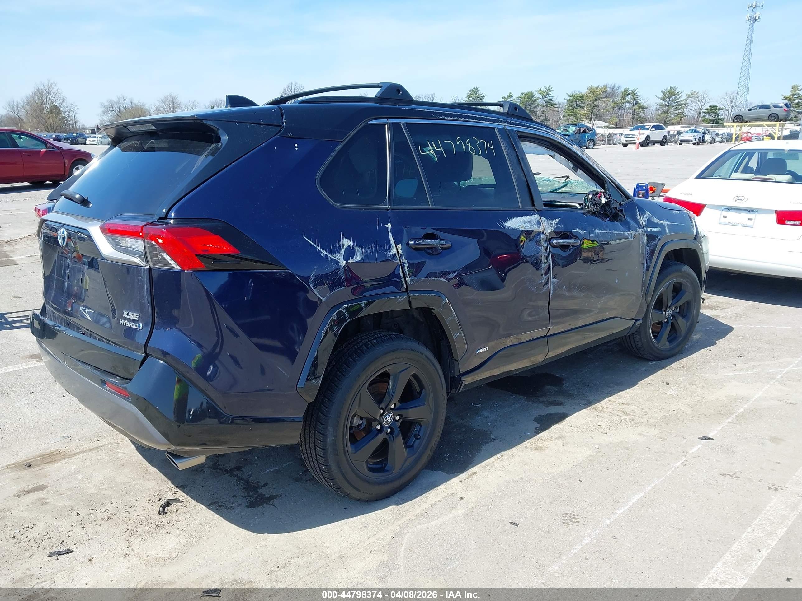 TOYOTA RAV4 image 4