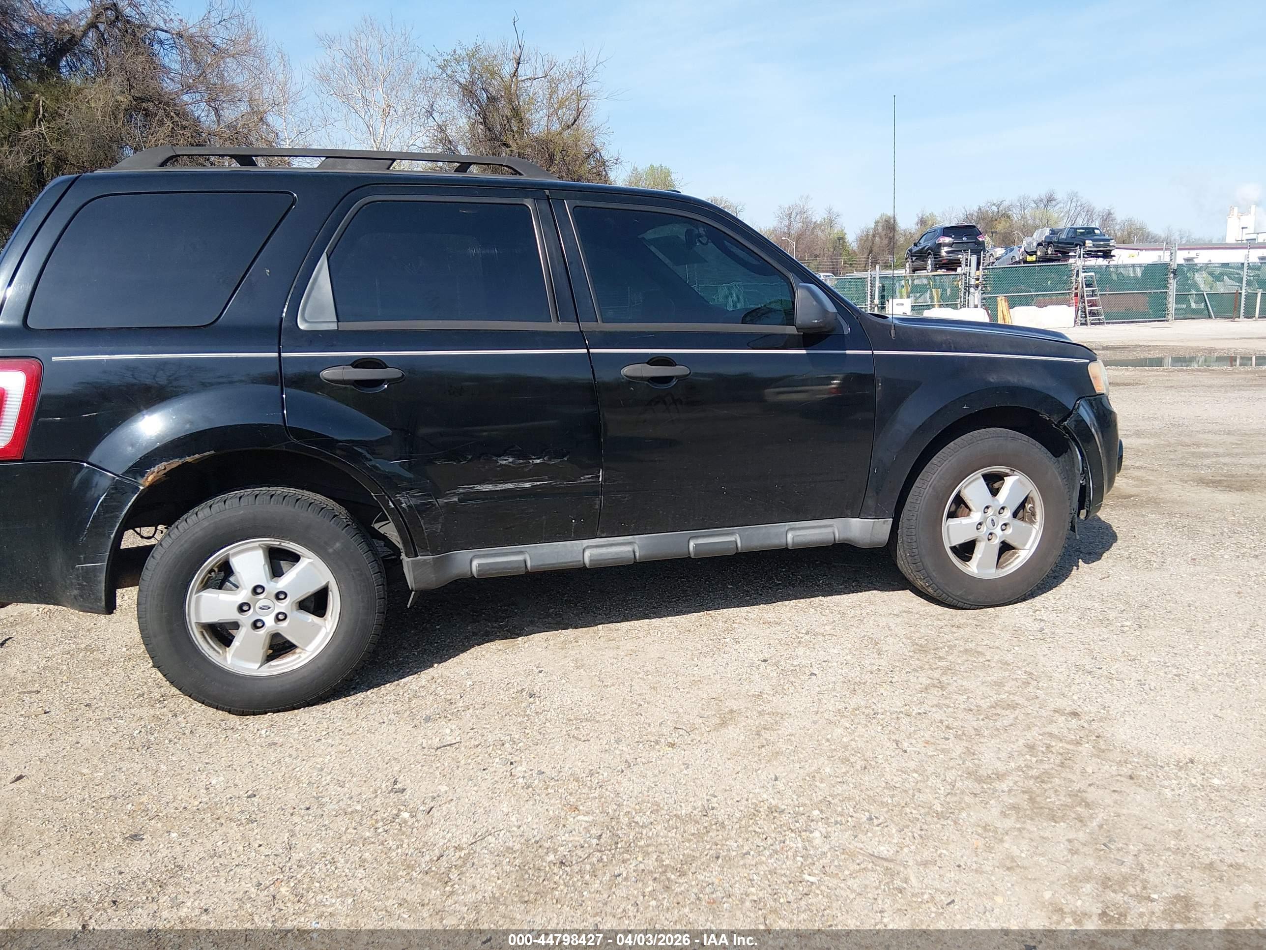 FORD ESCAPE image 6
