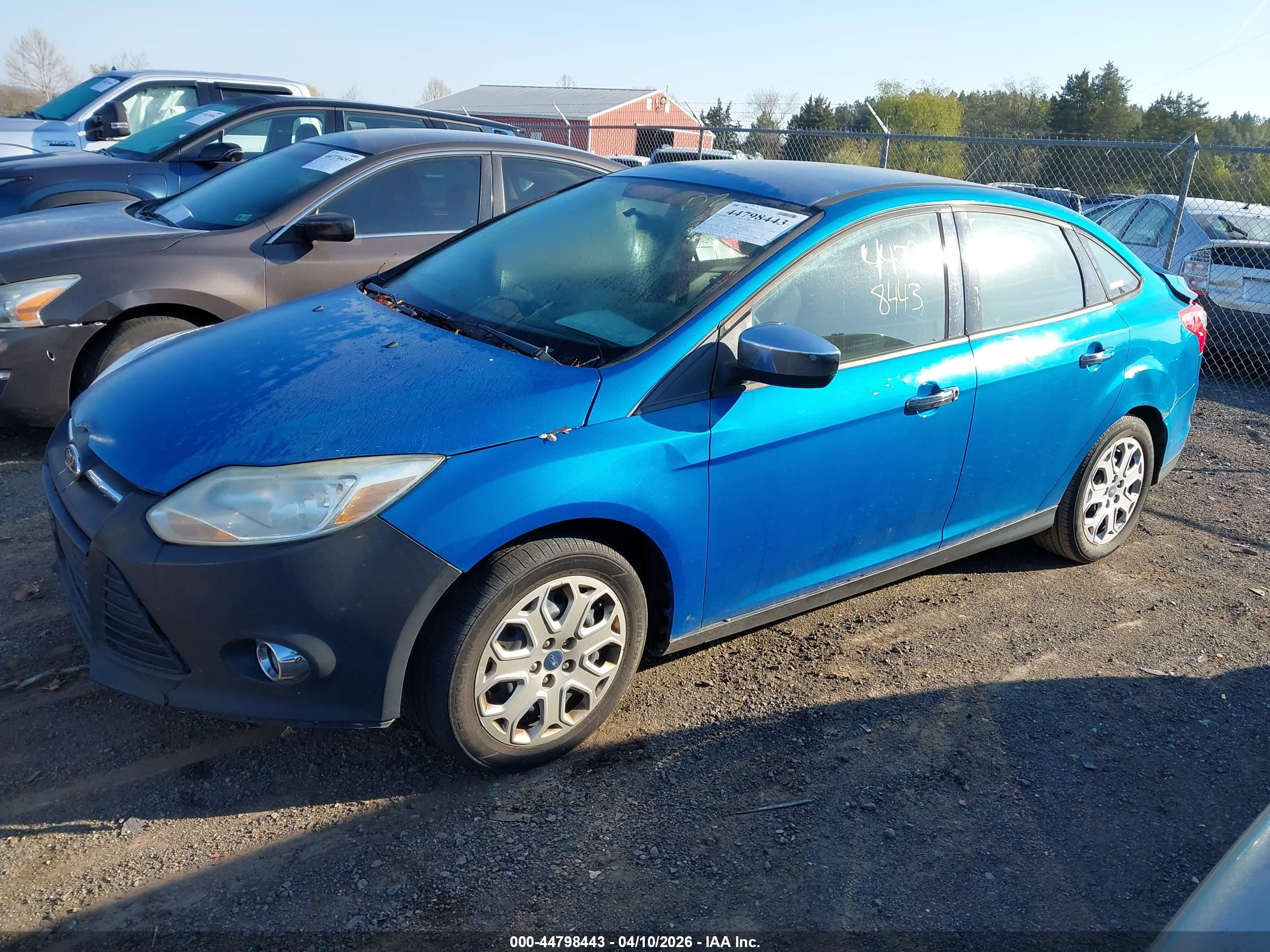 FORD FOCUS image 2