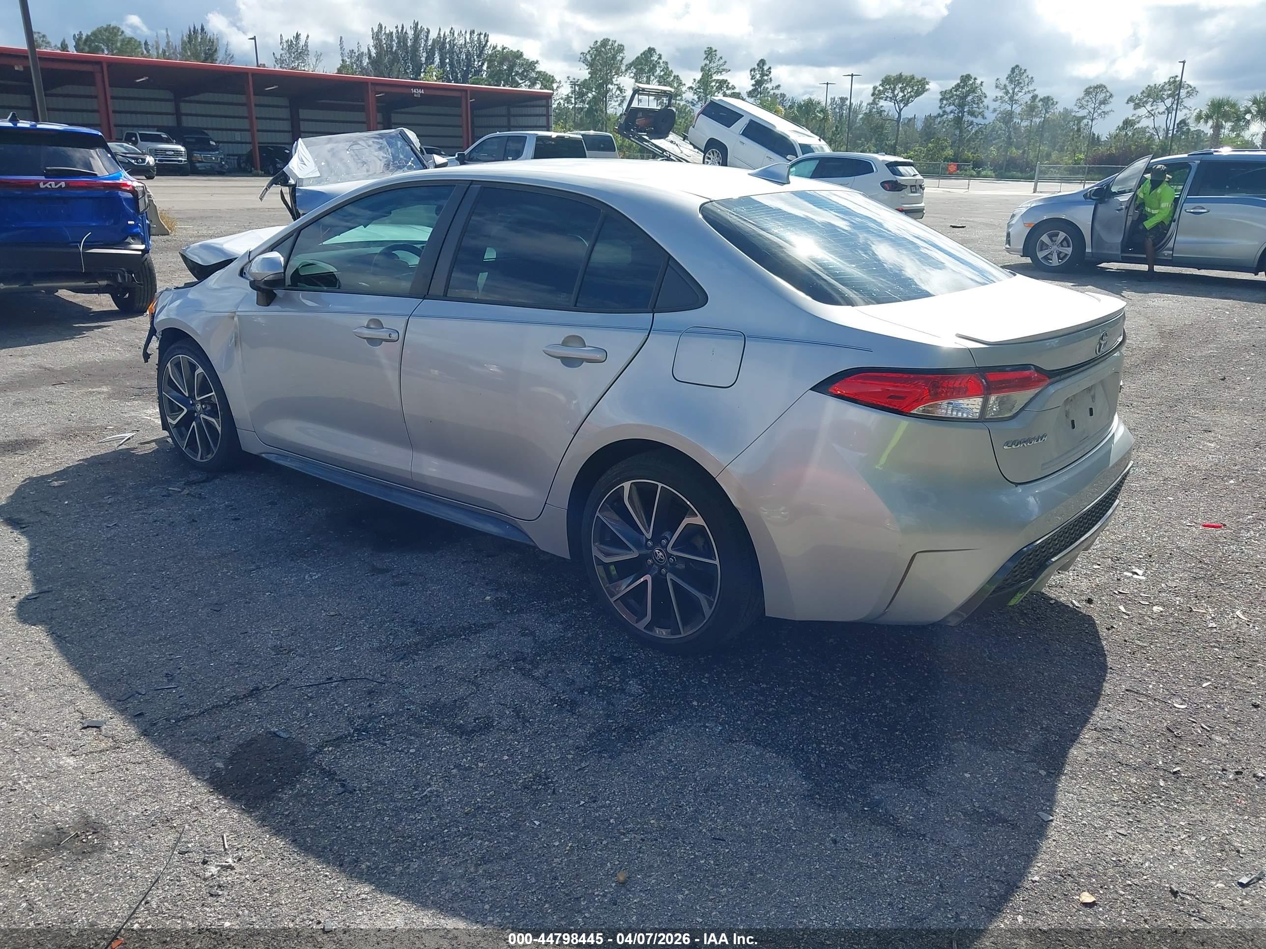 TOYOTA COROLLA image 3