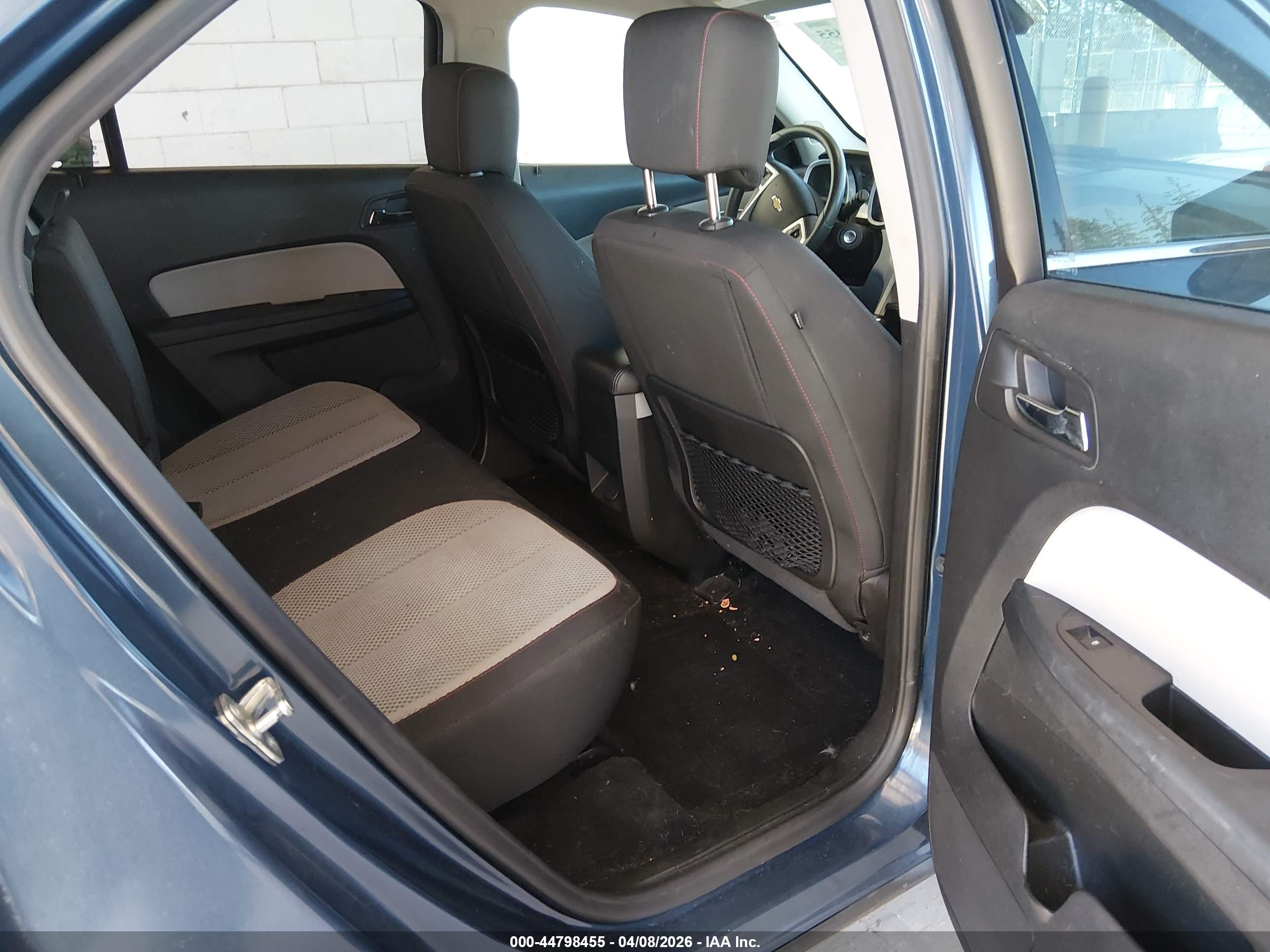 CHEVROLET EQUINOX image 8