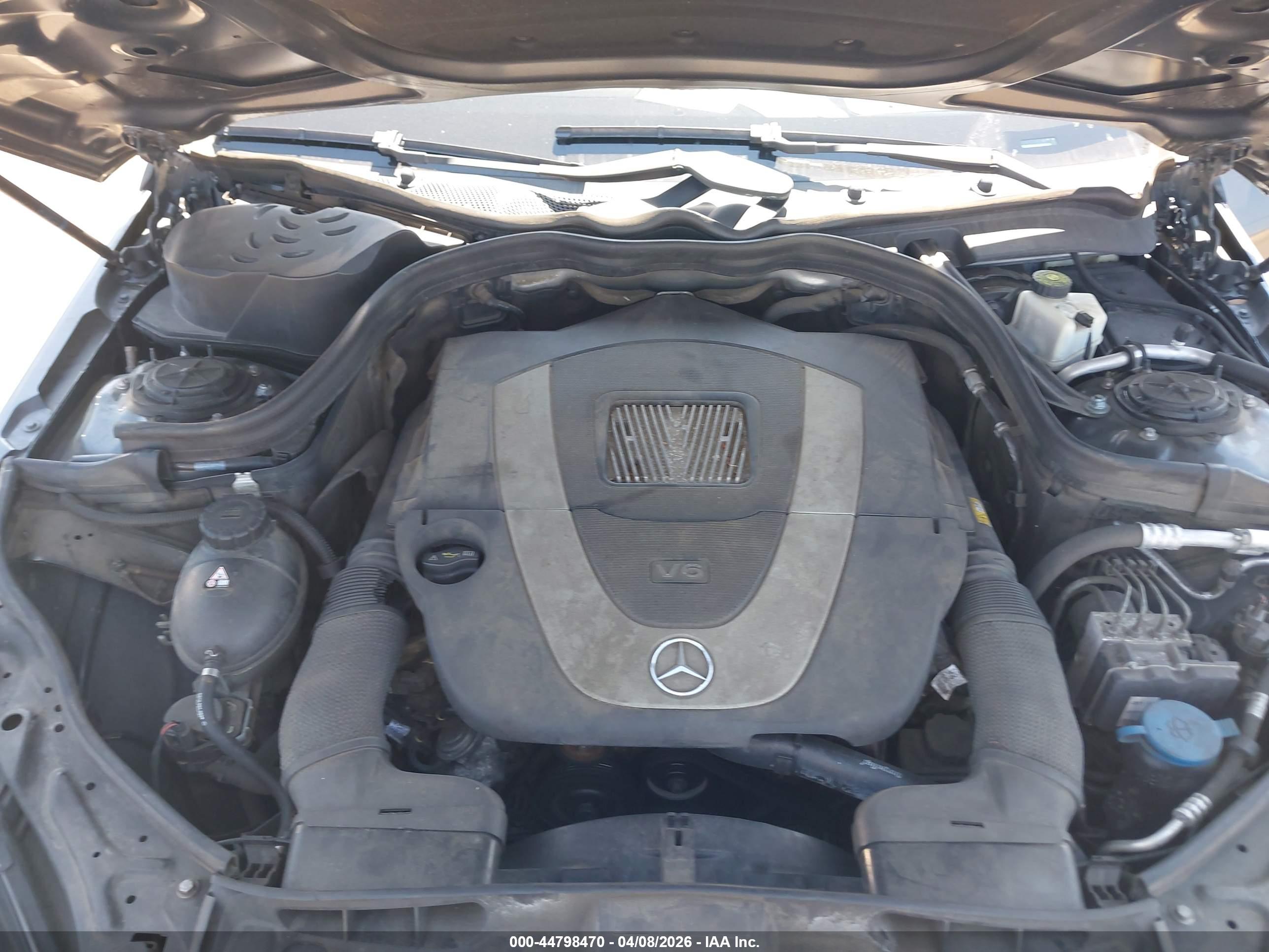 MERCEDES-BENZ E image 10