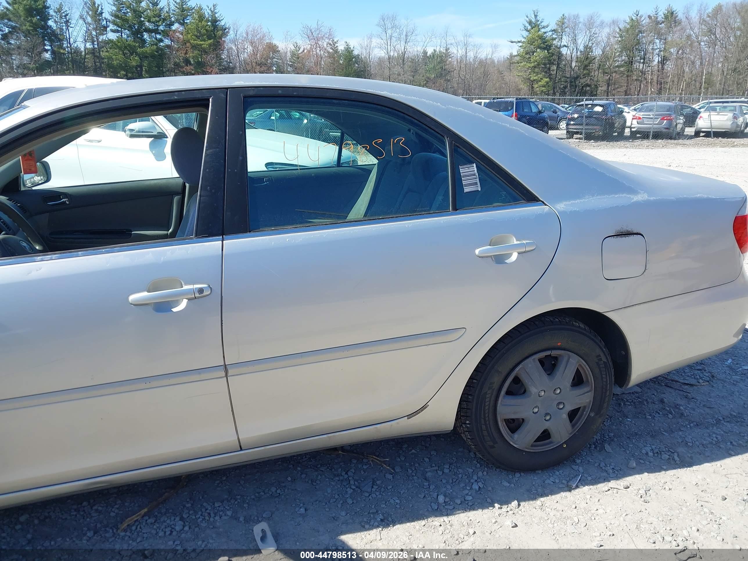 TOYOTA CAMRY image 6
