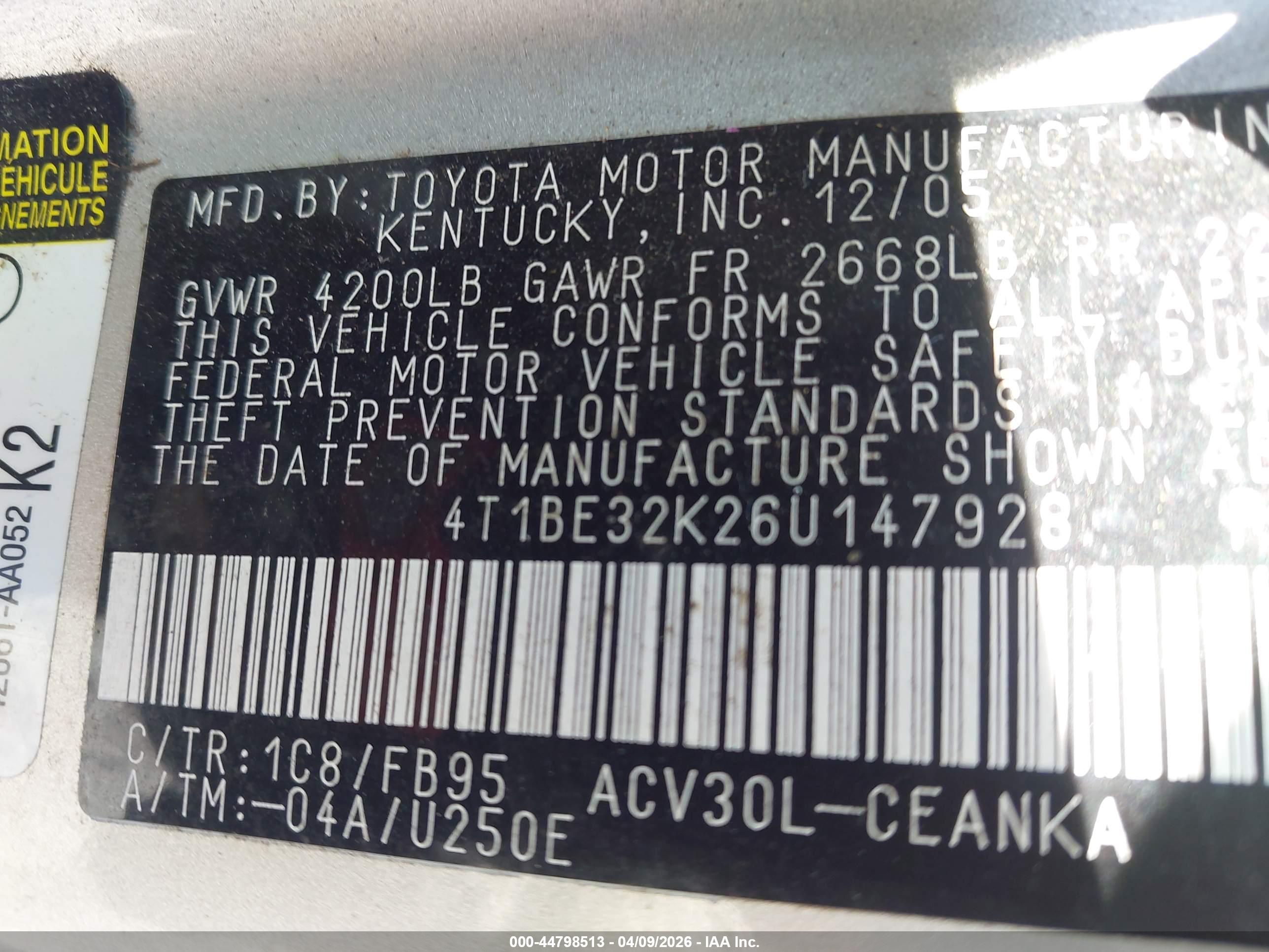 TOYOTA CAMRY image 9