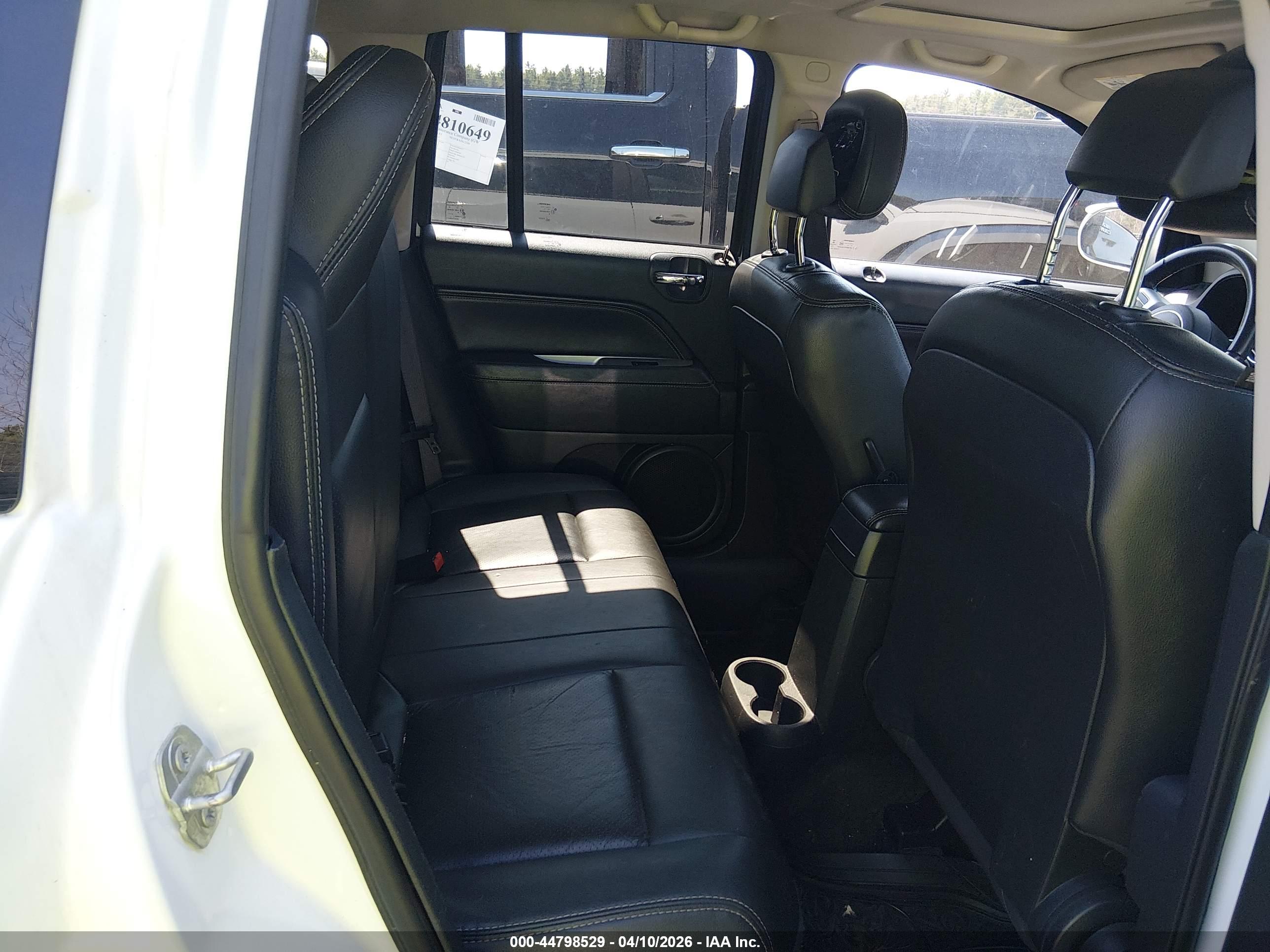 JEEP COMPASS image 8