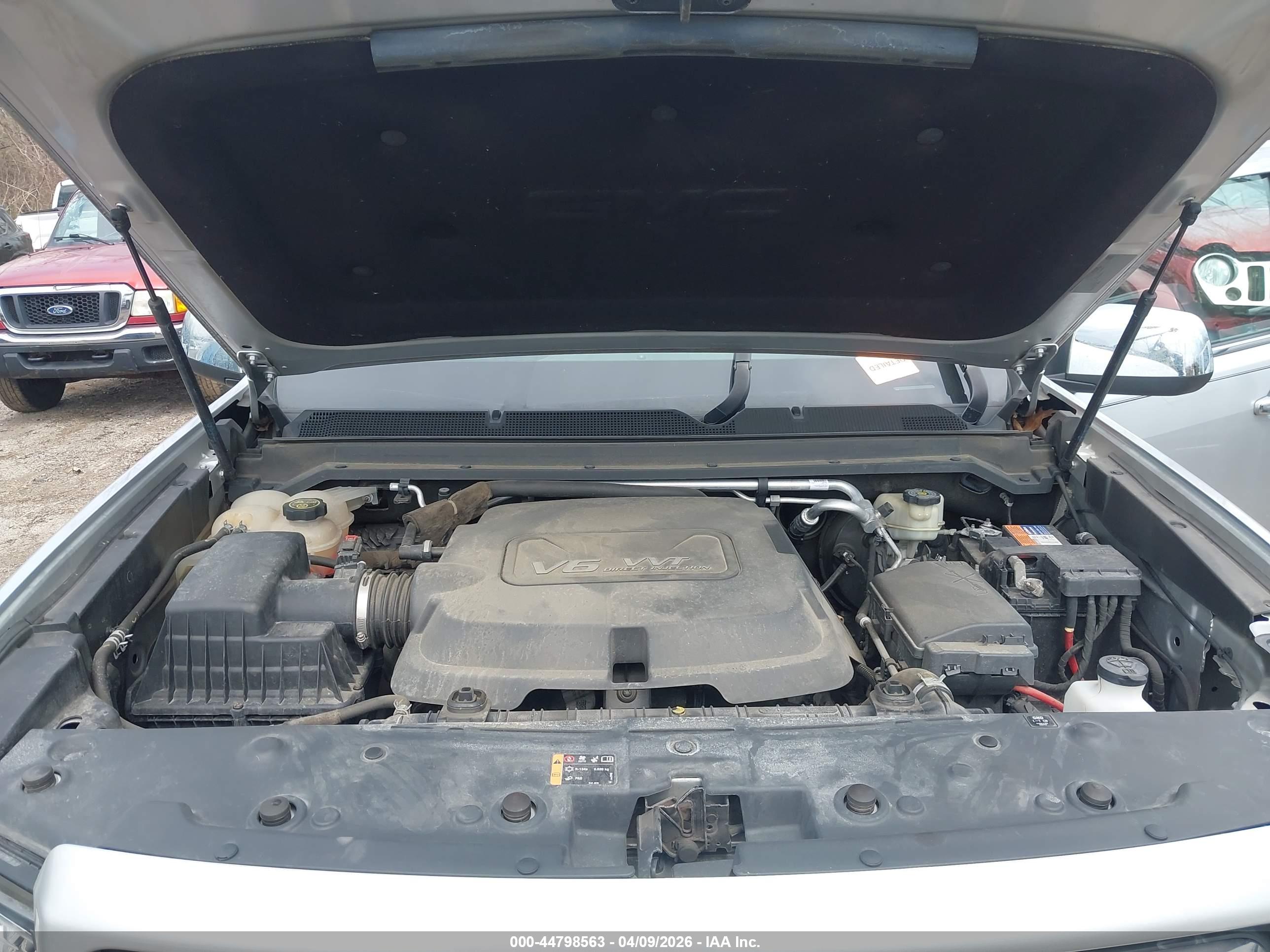 GMC CANYON image 10