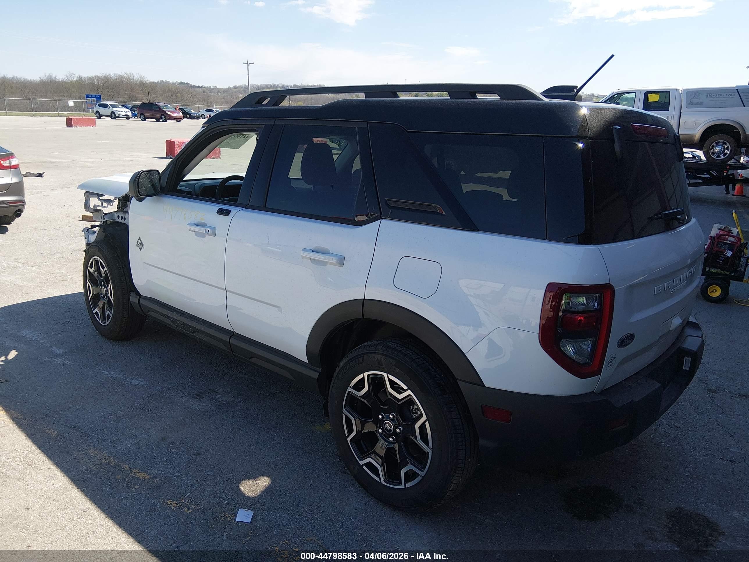 FORD BRONCO image 3