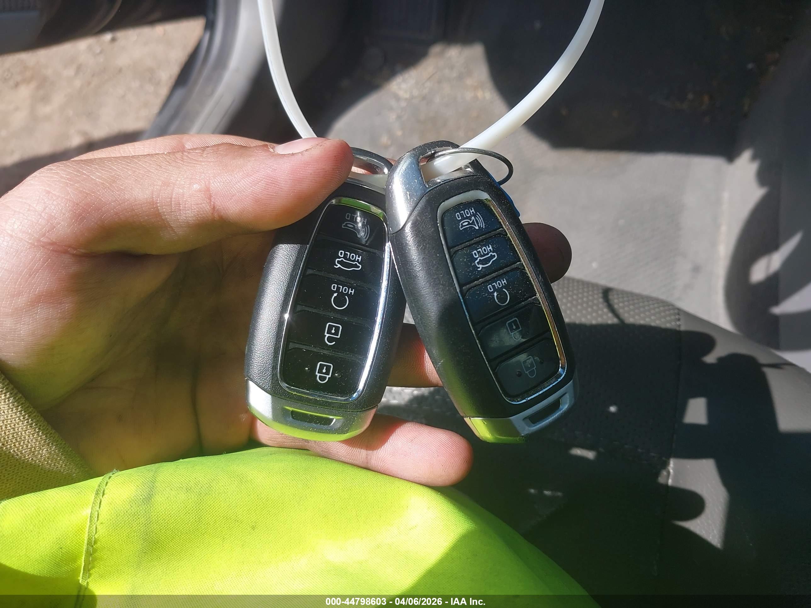 HYUNDAI ELANTRA image 11