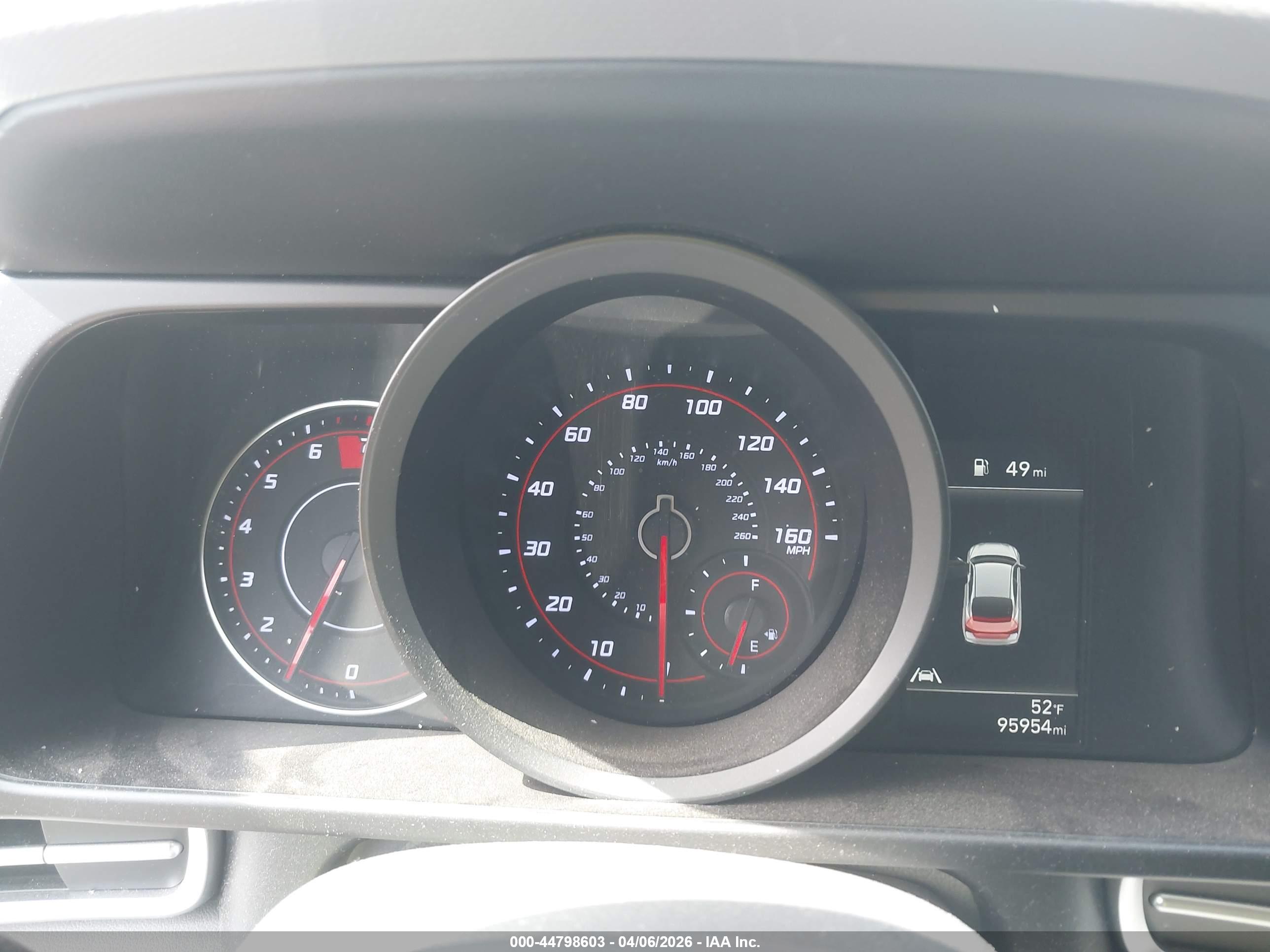 HYUNDAI ELANTRA image 7