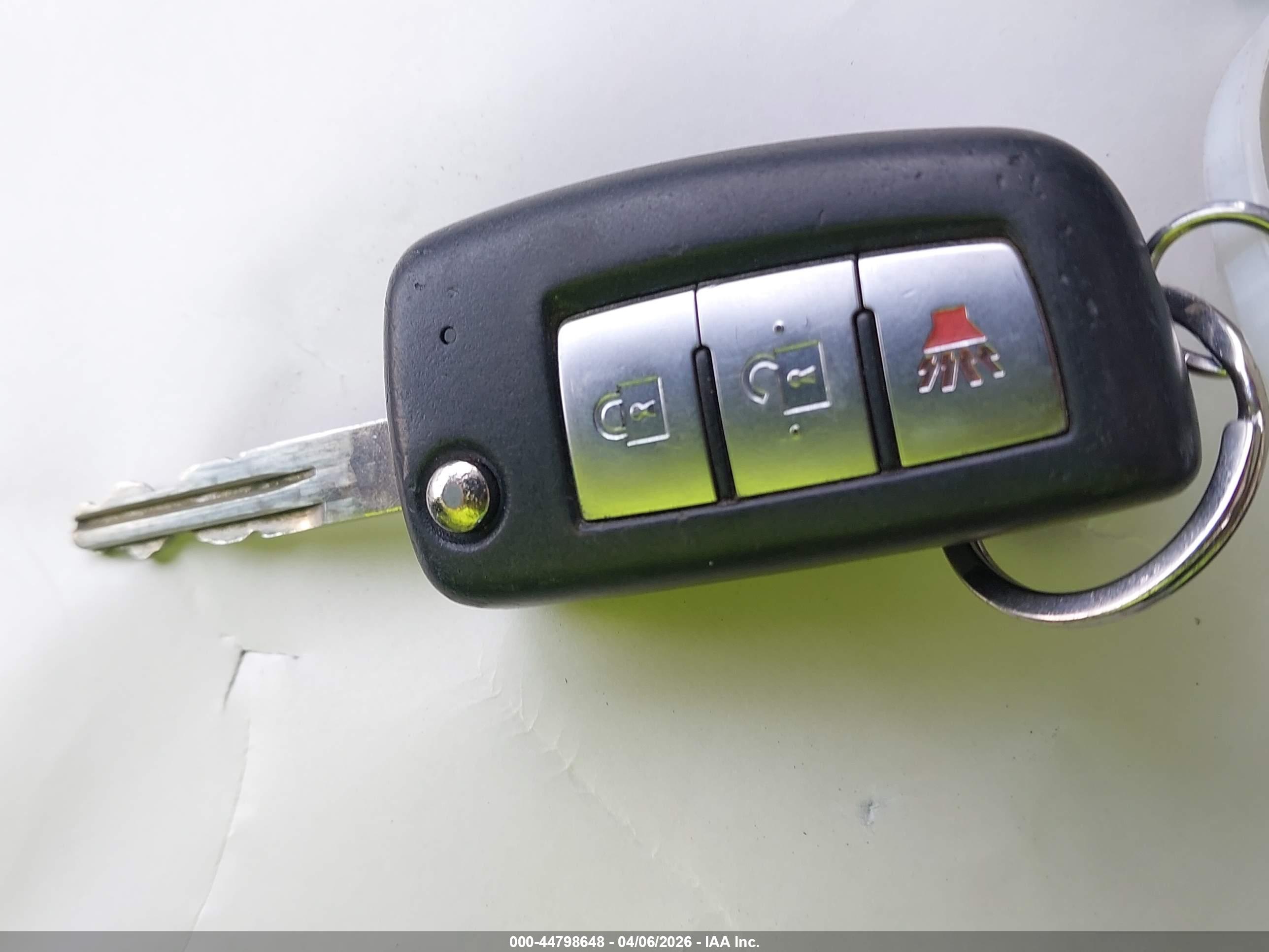 NISSAN ROGUE image 11