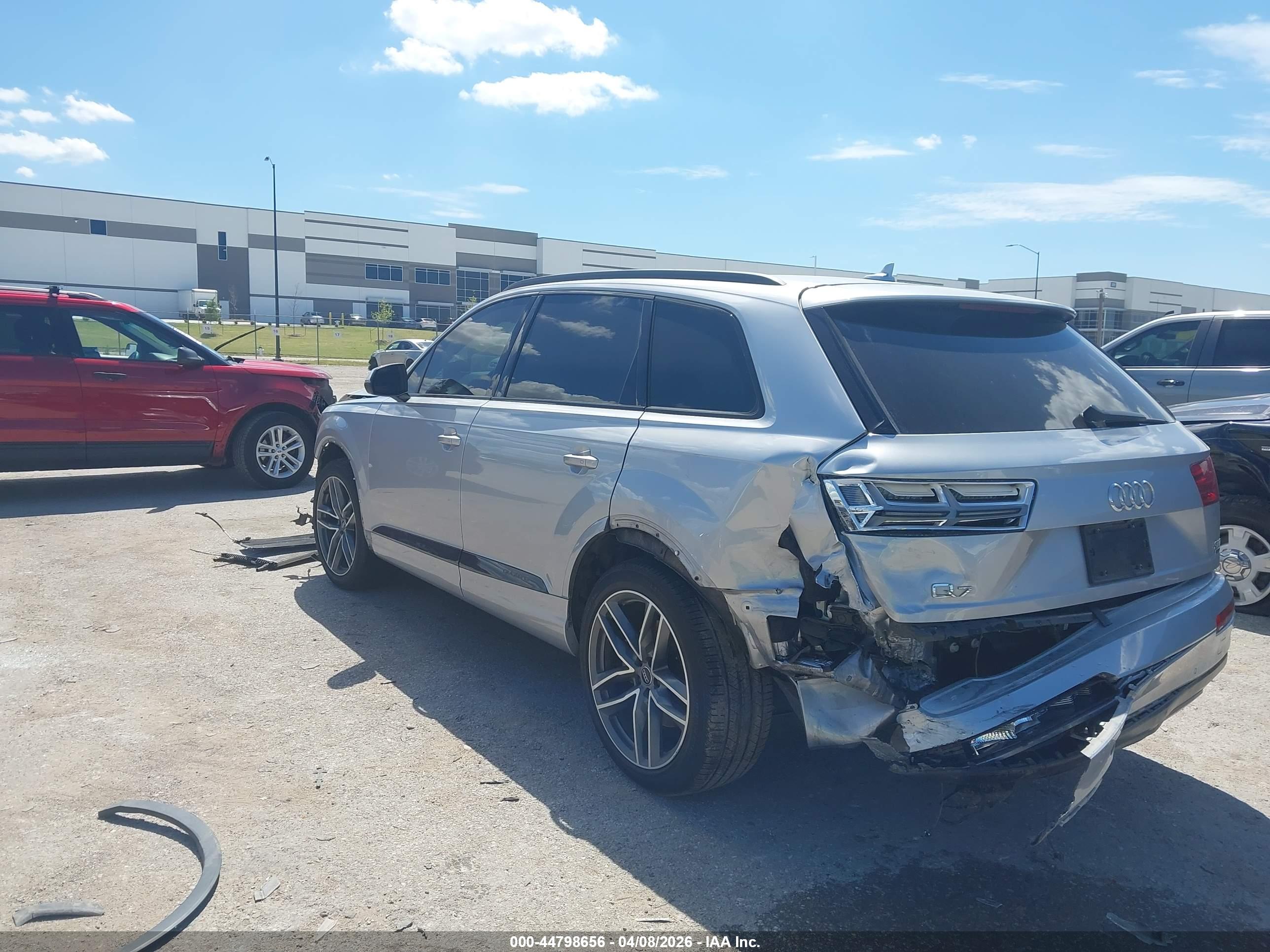 AUDI Q7 image 3