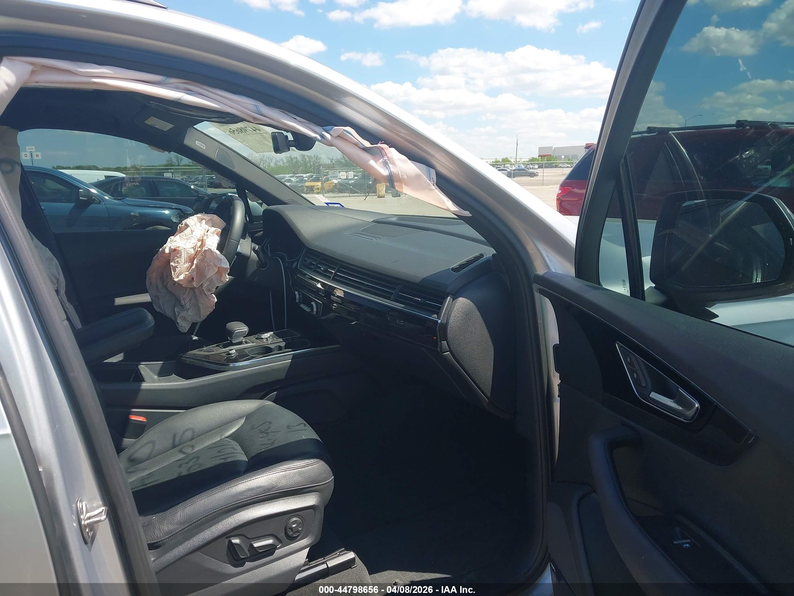 AUDI Q7 image 5