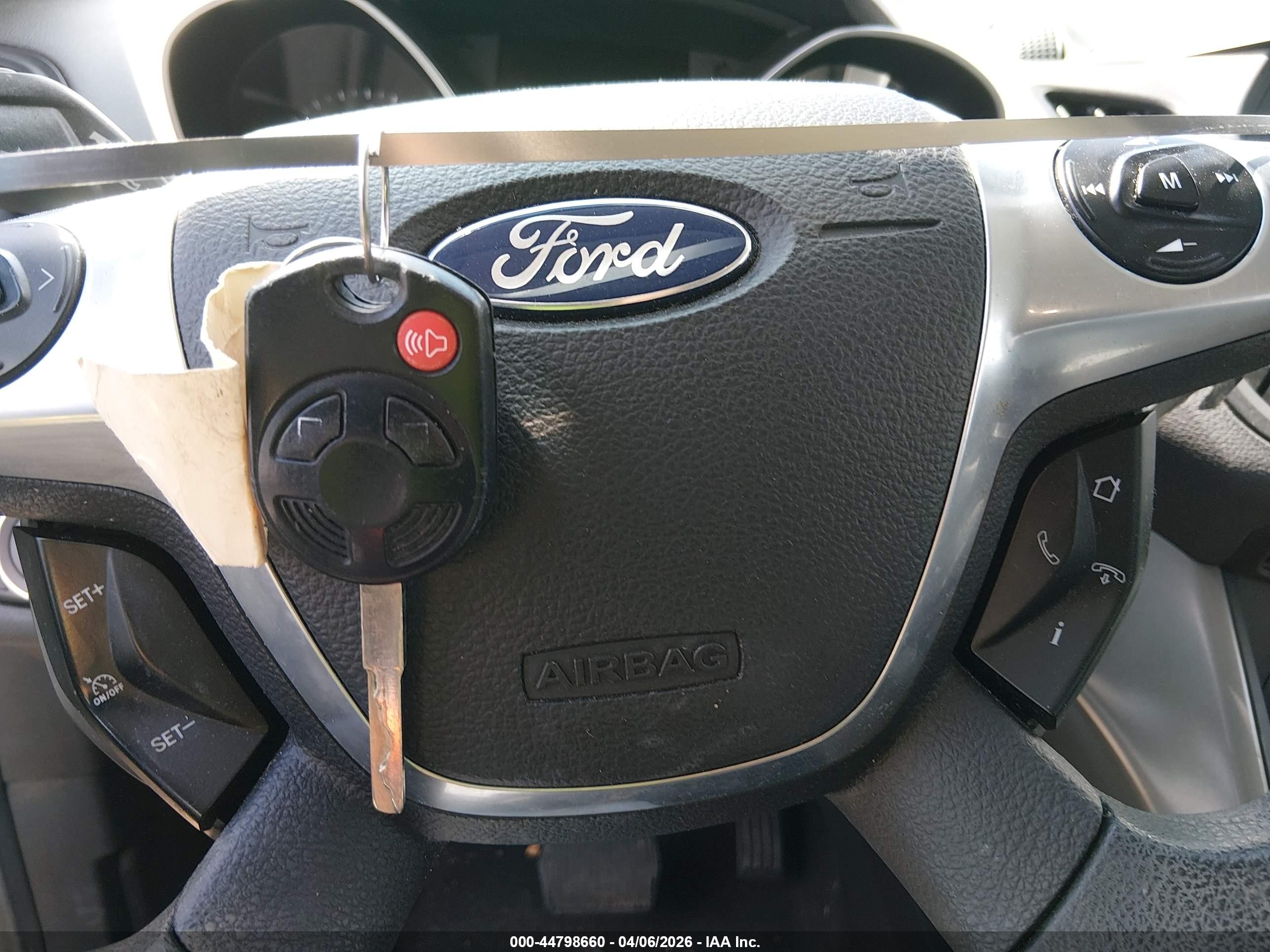 FORD ESCAPE image 11